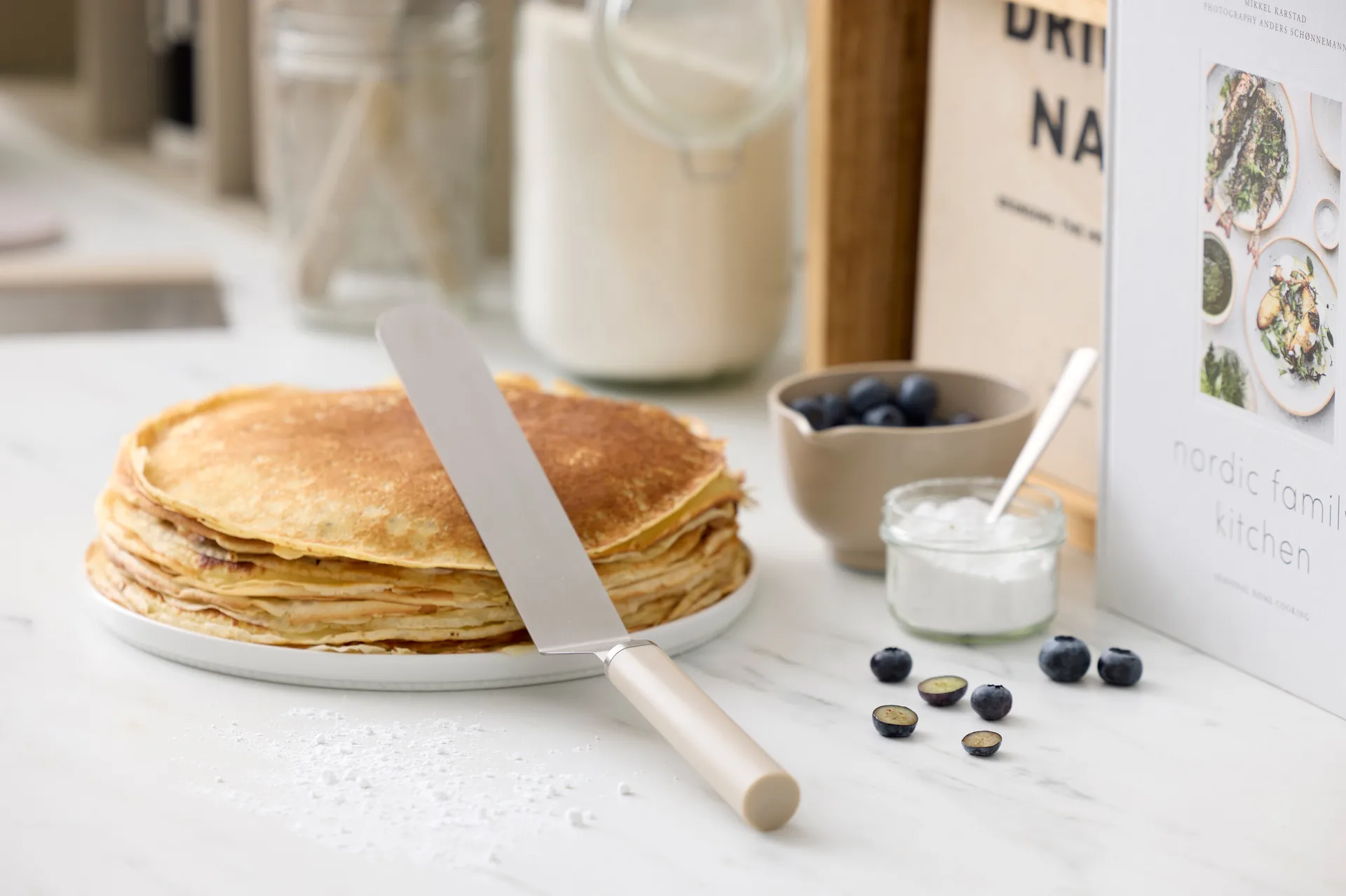 Espátula paleta estrecha de acero Emma 33 cm, Humus Rosti