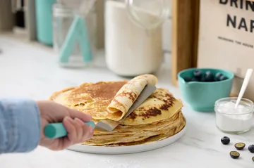 Espátula paleta estrecha de acero Emma 33 cm - Nordic green - Rosti