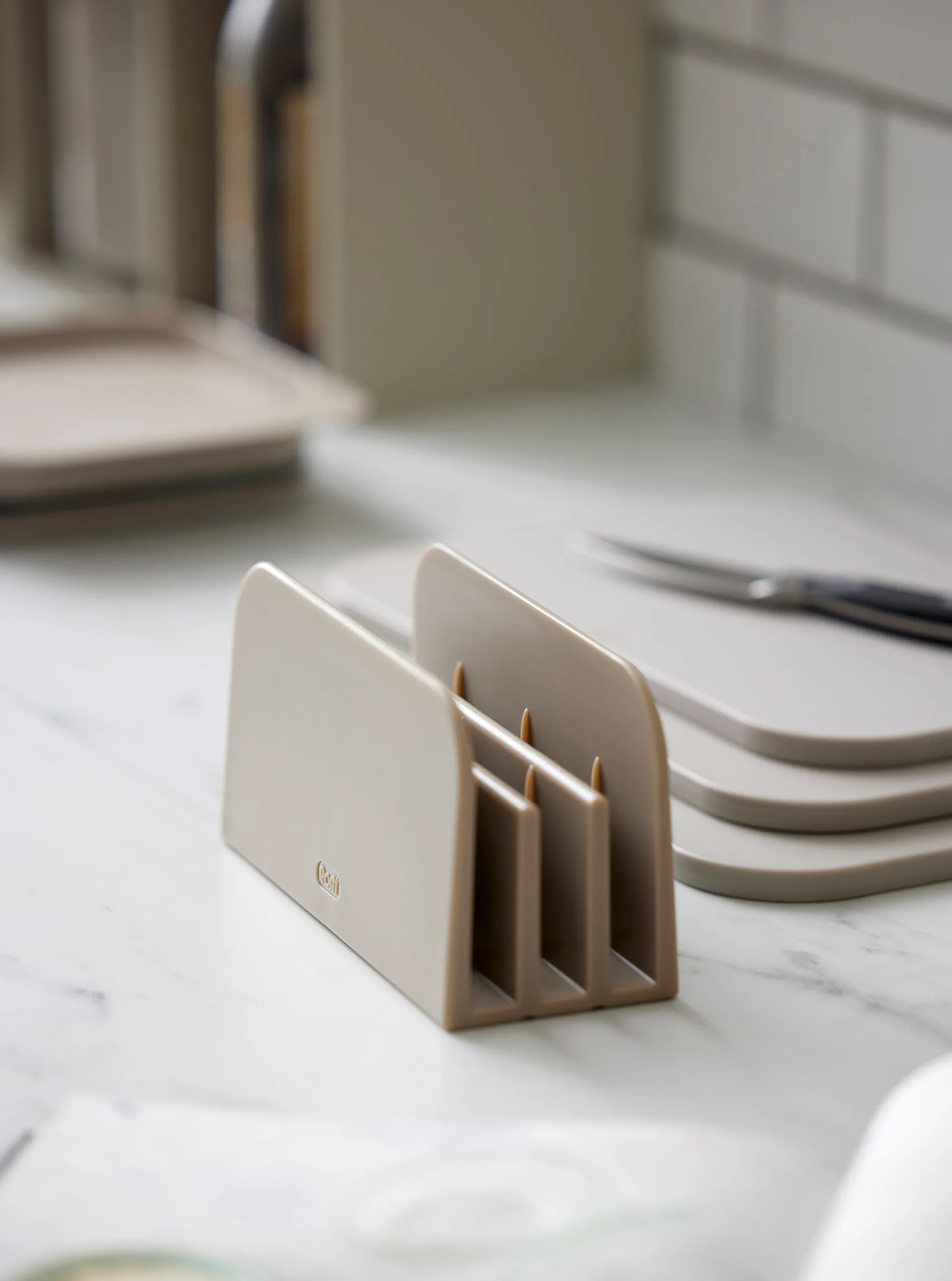 Soporte para tabla de cortar Choptima, Humus Rosti