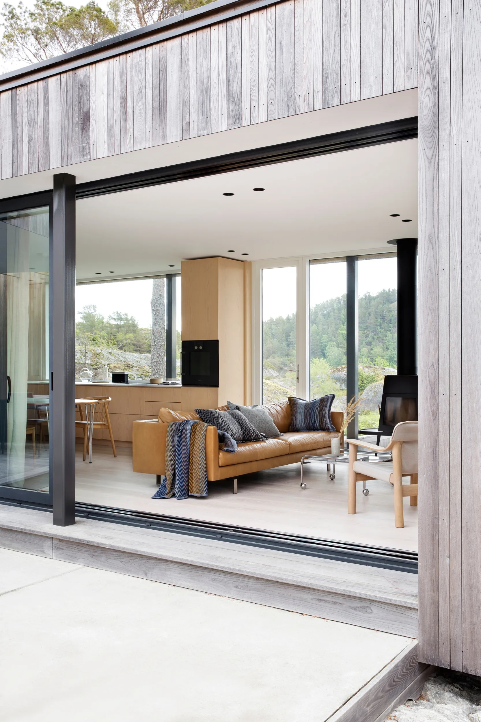 Manta Fri 150x200 cm, November view Røros Tweed