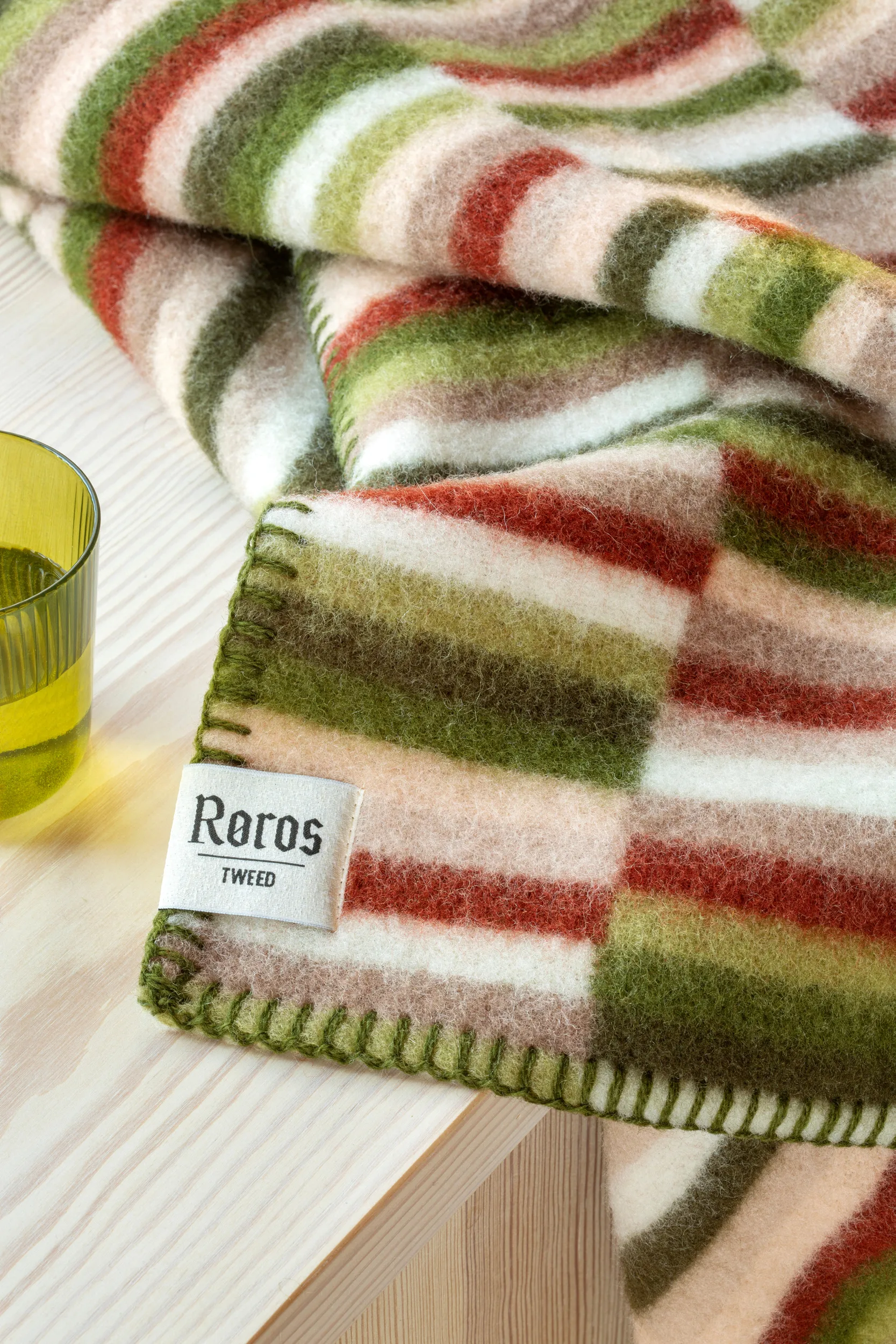 Manta Ida 135x200 cm, Olive burgundy Røros Tweed