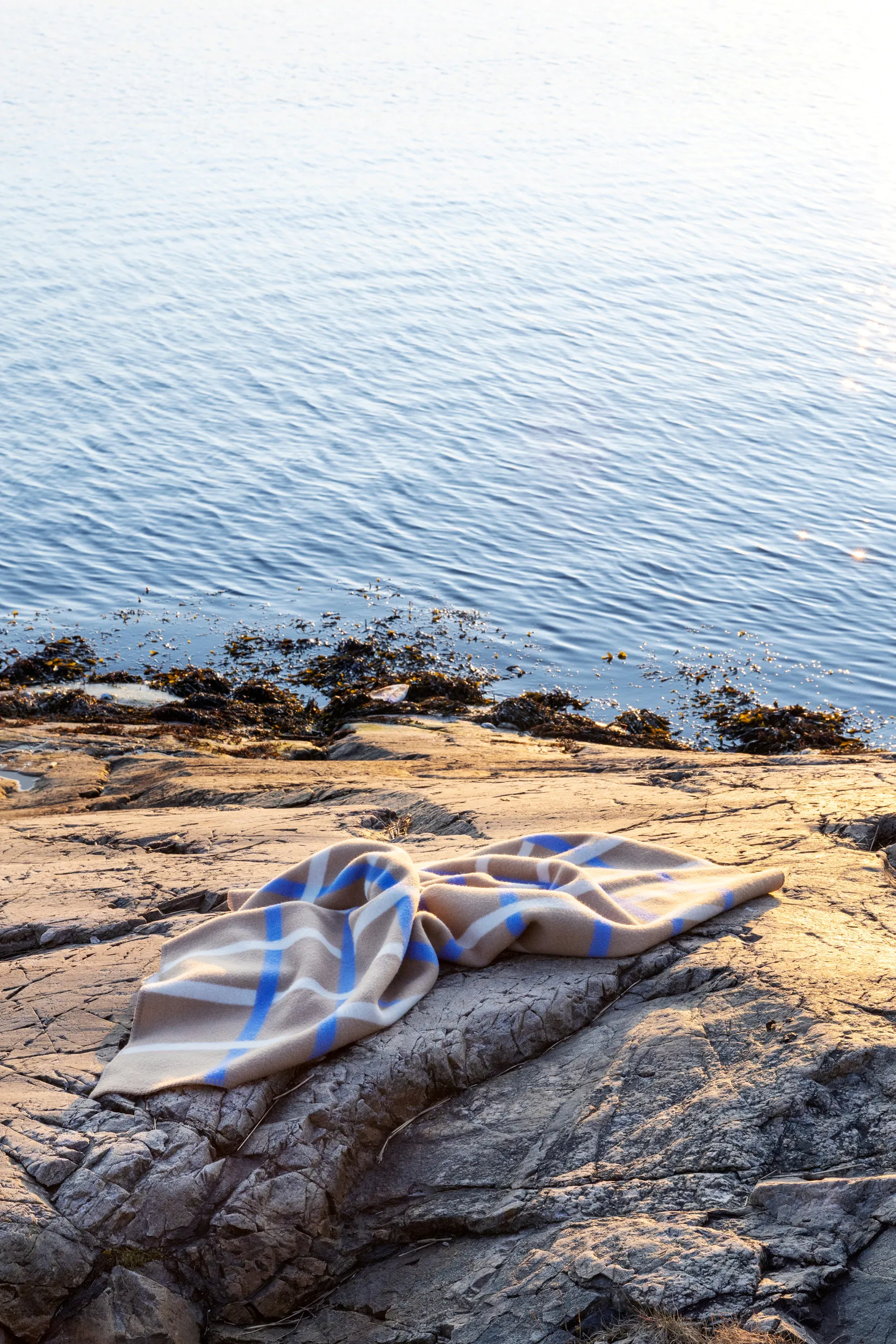 Manta Knut 135x200 cm, Taupe Røros Tweed