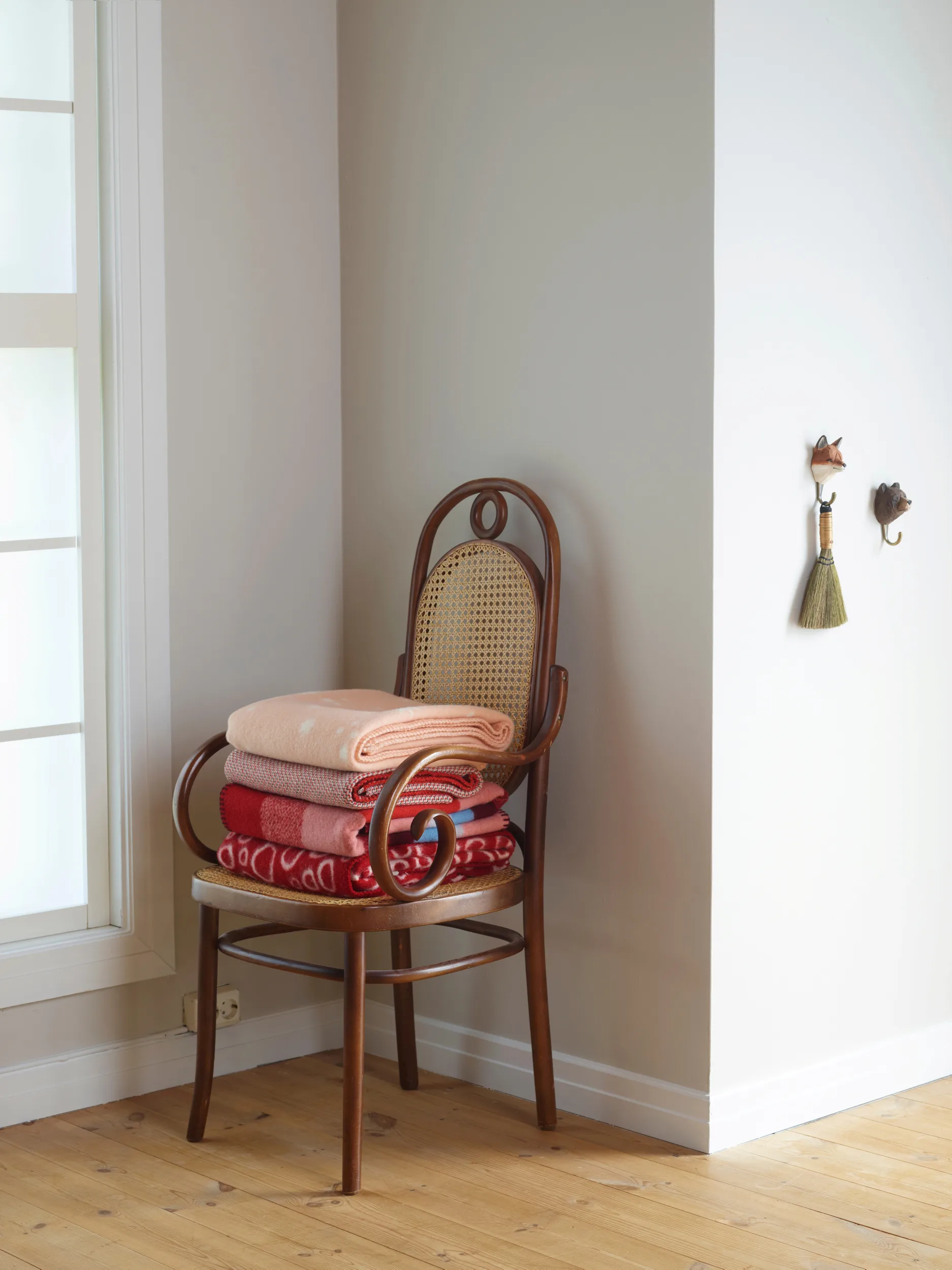 Manta Mikkel 135x200 cm, Red Røros Tweed