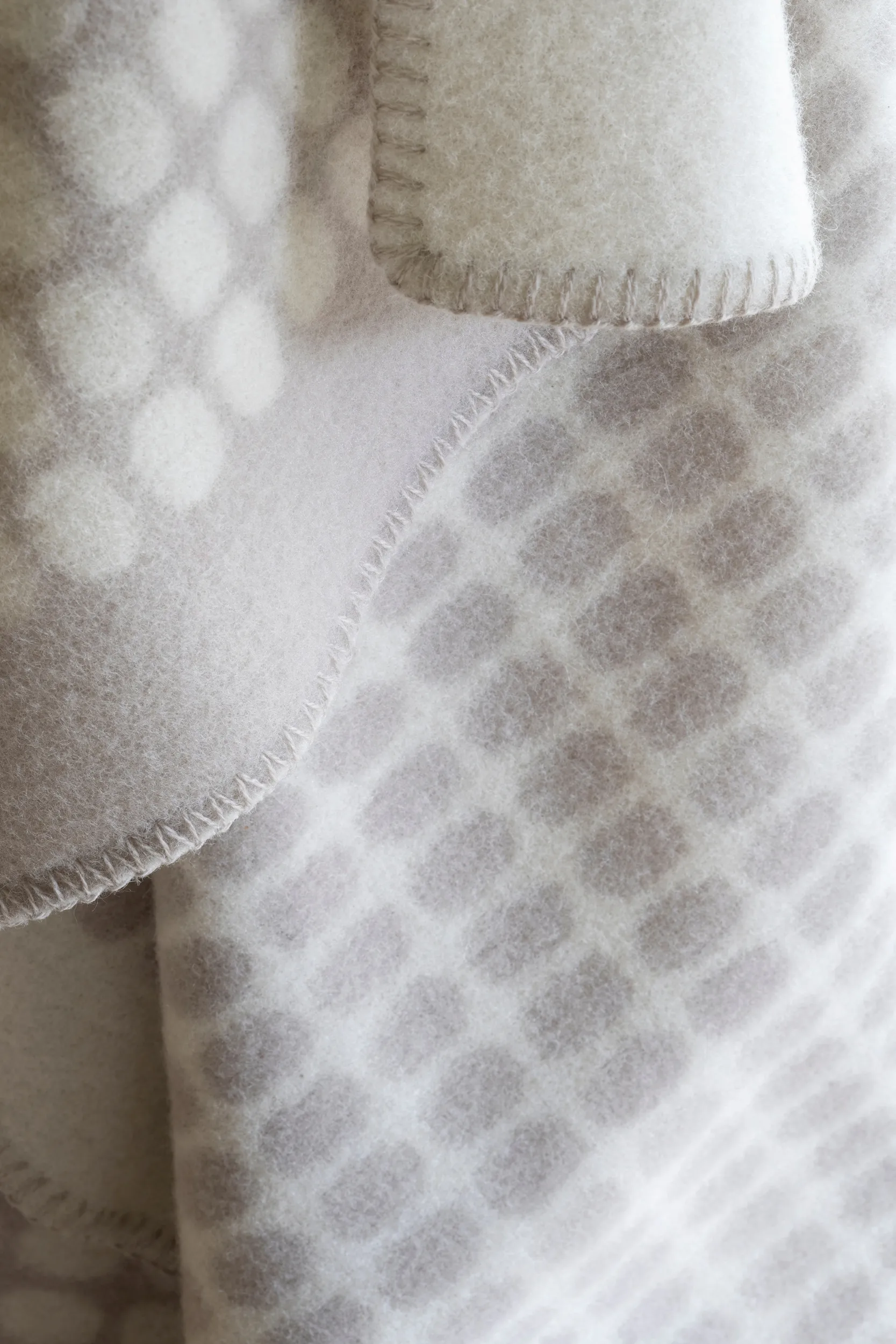 Manta Palette 135x200 cm, Clay Røros Tweed