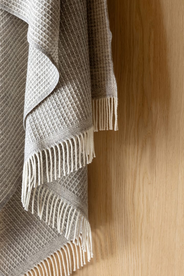 Manta Vega 150x210 cm - Grey - Røros Tweed