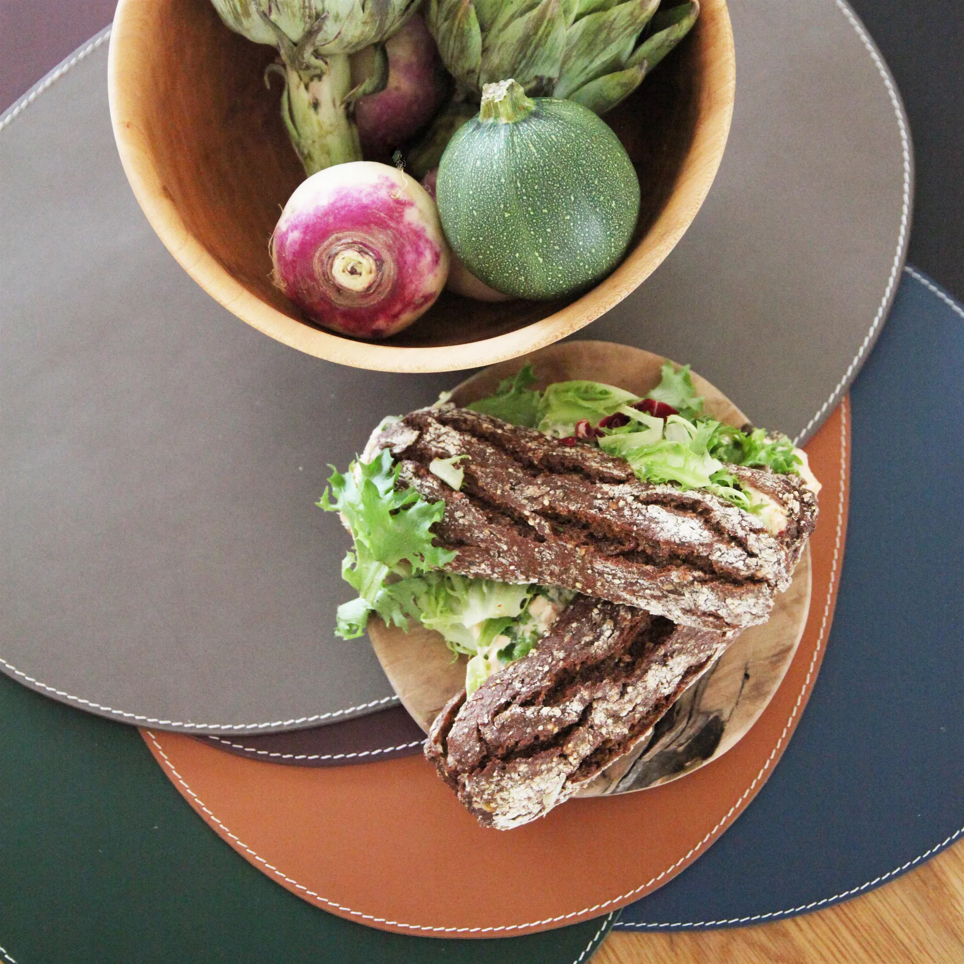 Mantel individual Ørskov cuero redondo, cognac Ørskov