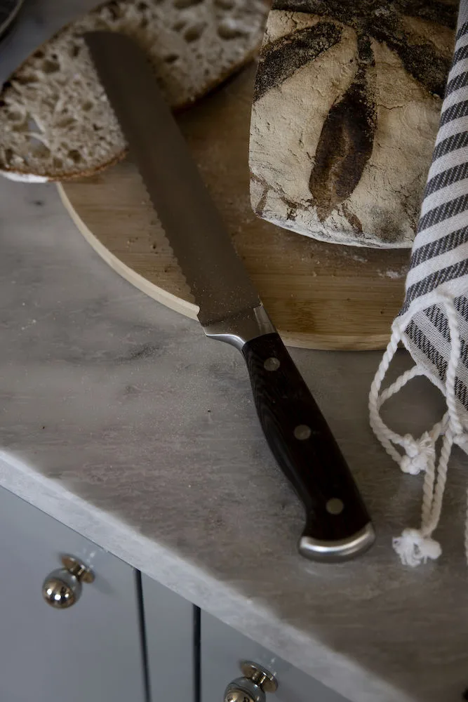 Cuchillo de pan Erik extra largo, Madera wengé-acero inoxidable Sagaform