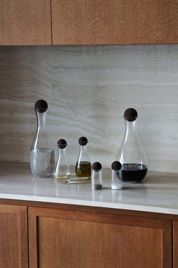 Jarra con bola de corcho Nature 1,5 l - transparente-marrón oscuro - Sagaform