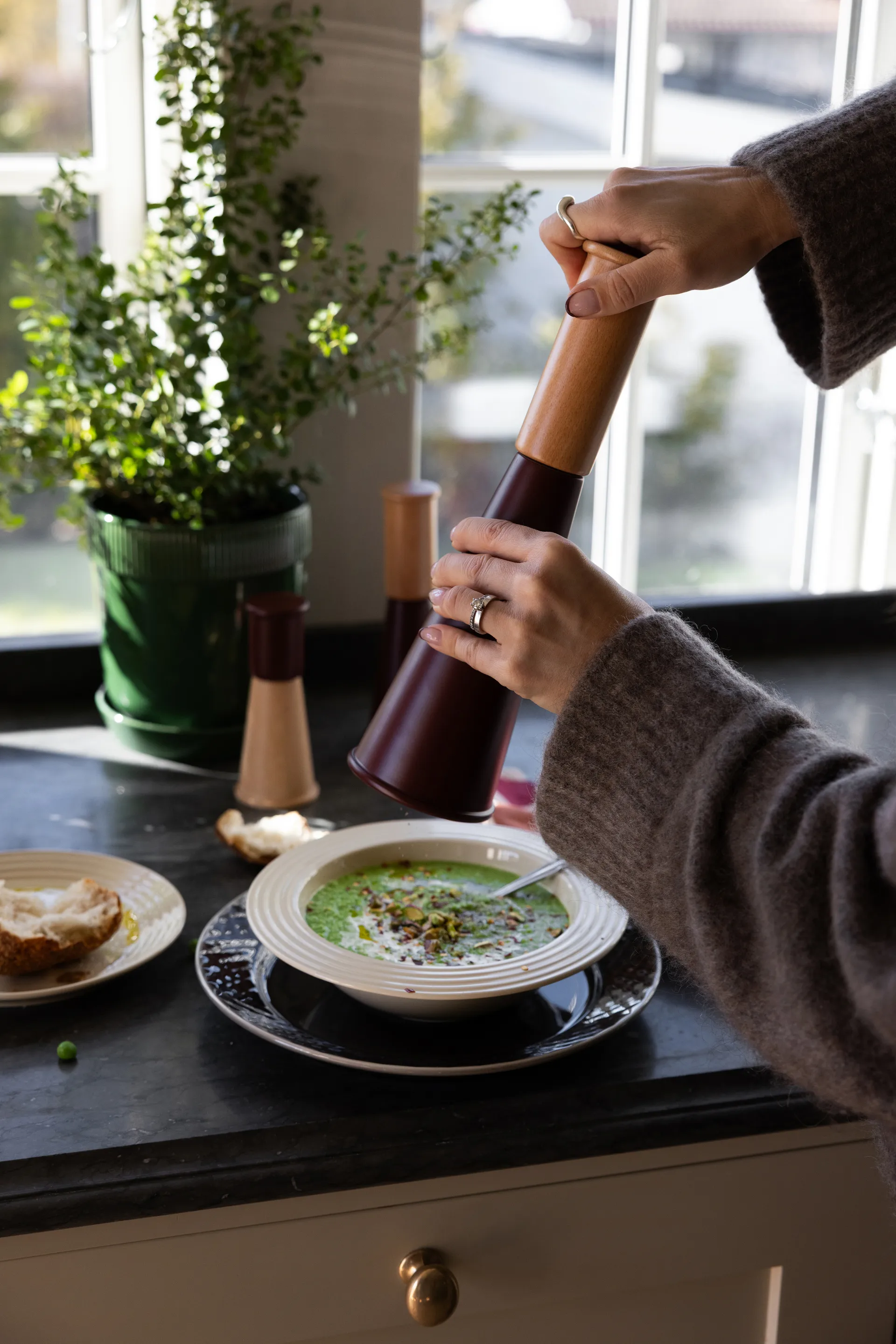 Molinillo grande de sal y pimienta Gurken 32 cm, Rojo-marrón Sagaform
