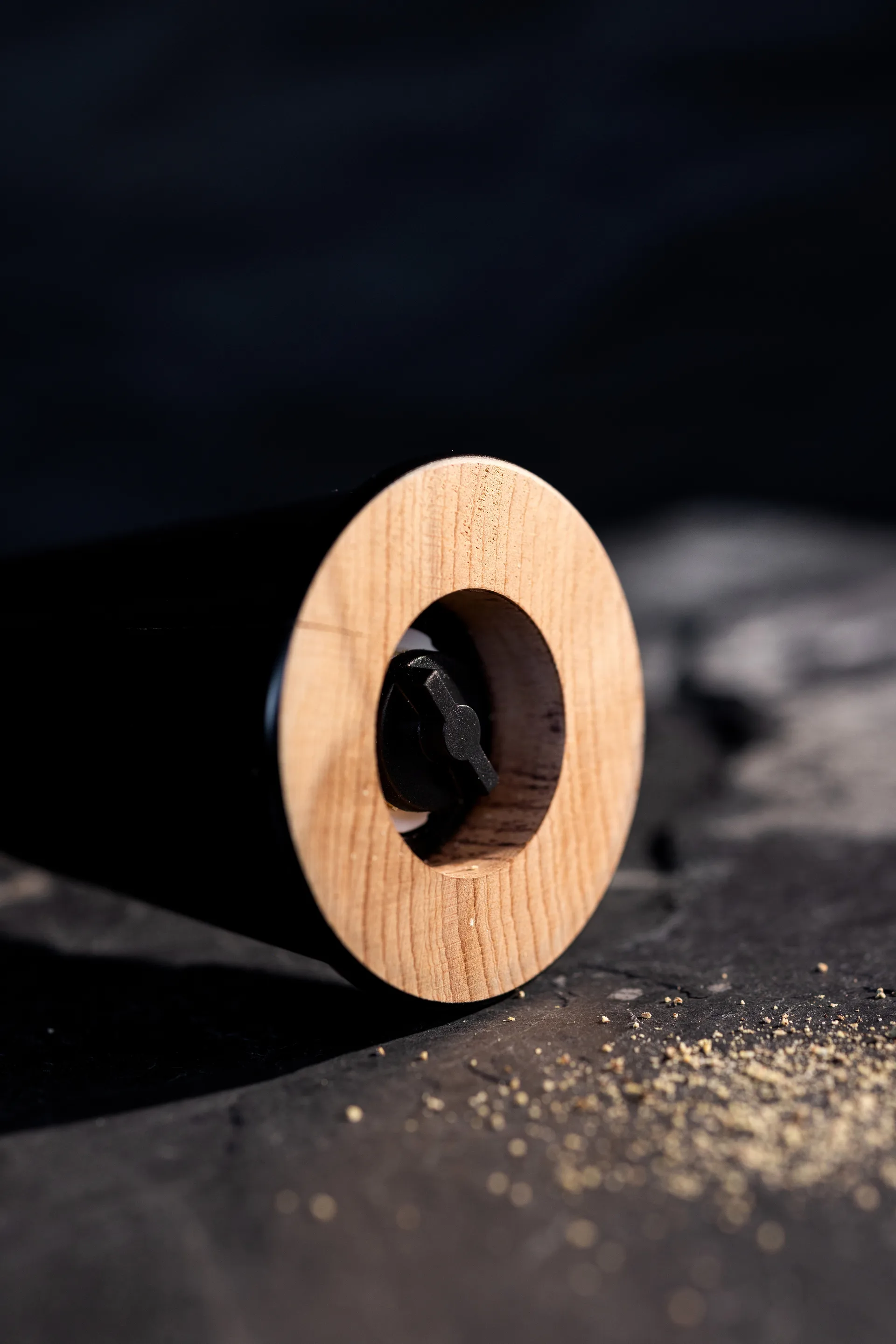 Molinillo mediano de sal y pimienta Gurken 20,5 cm, Negro-marrón Sagaform