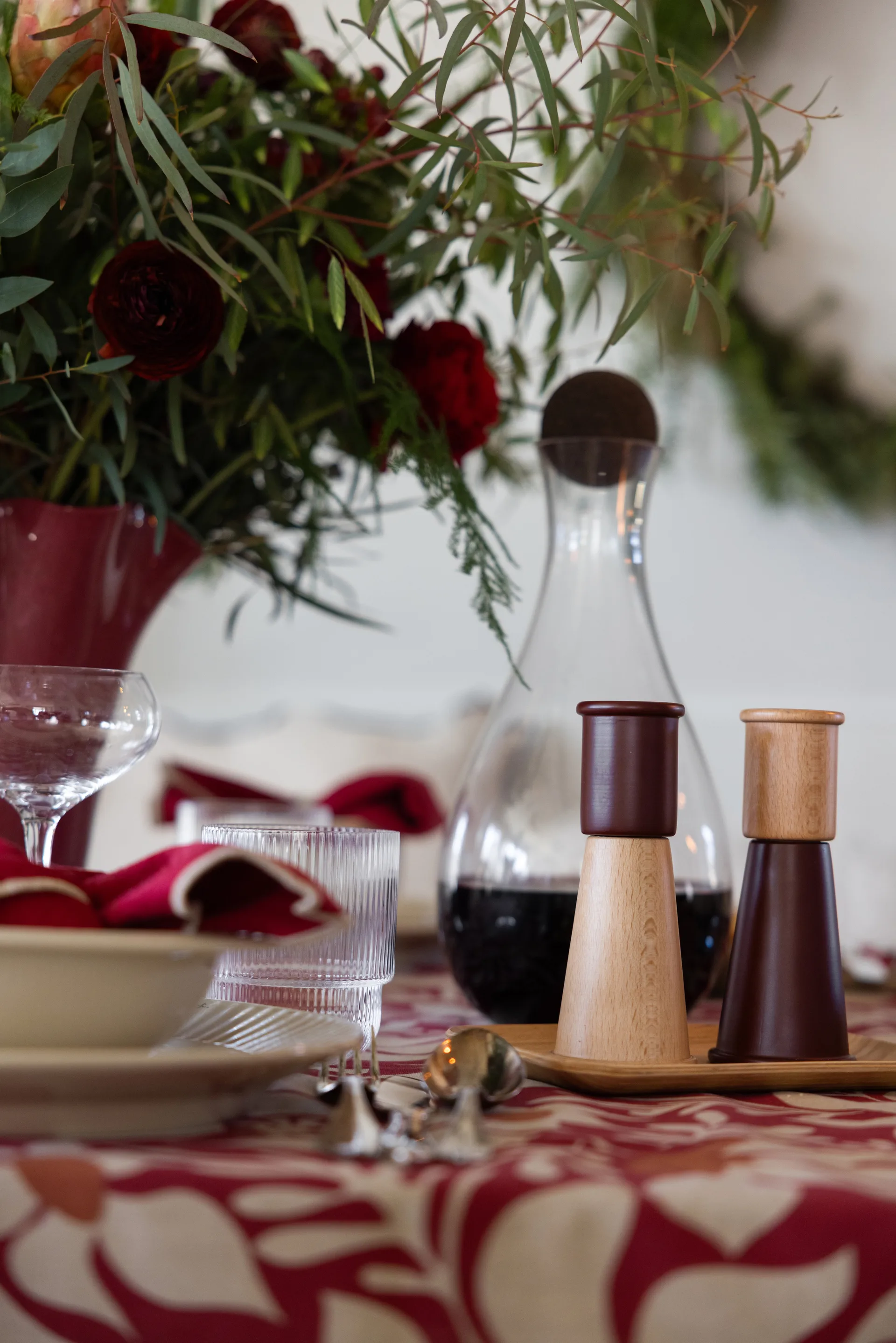 Molinillo pequeño de sal y pimienta Gurken  2 piezas, Rojo-marrón Sagaform