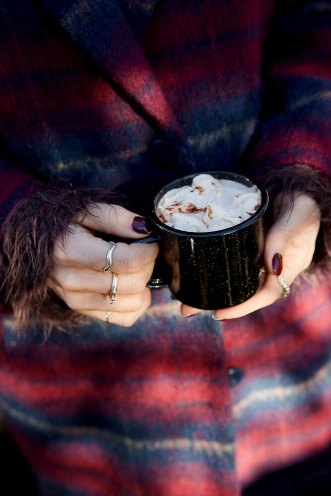 Taza esmaltada Doris 35 cl, Negro Sagaform