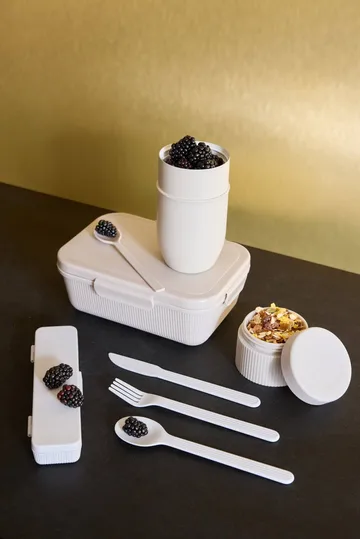 Termo para comida / yogur con cuchara Ted - Beige Pantone Warm gray 3C, 32 cl - Sagaform