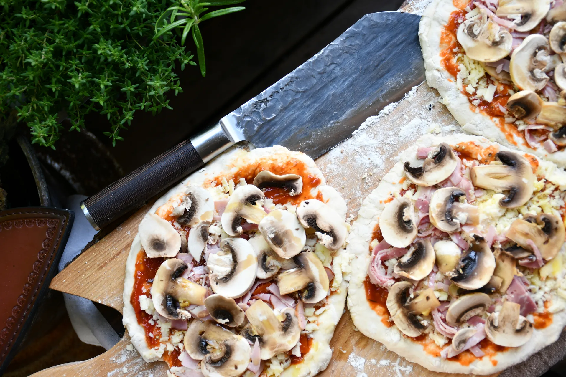 Kuro mori con saia/ funda, 19,5 cm Satake