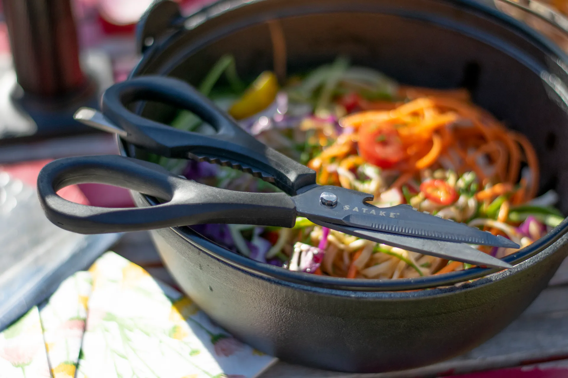 Tijeras multi Satake en caja de regalo, Negro Satake