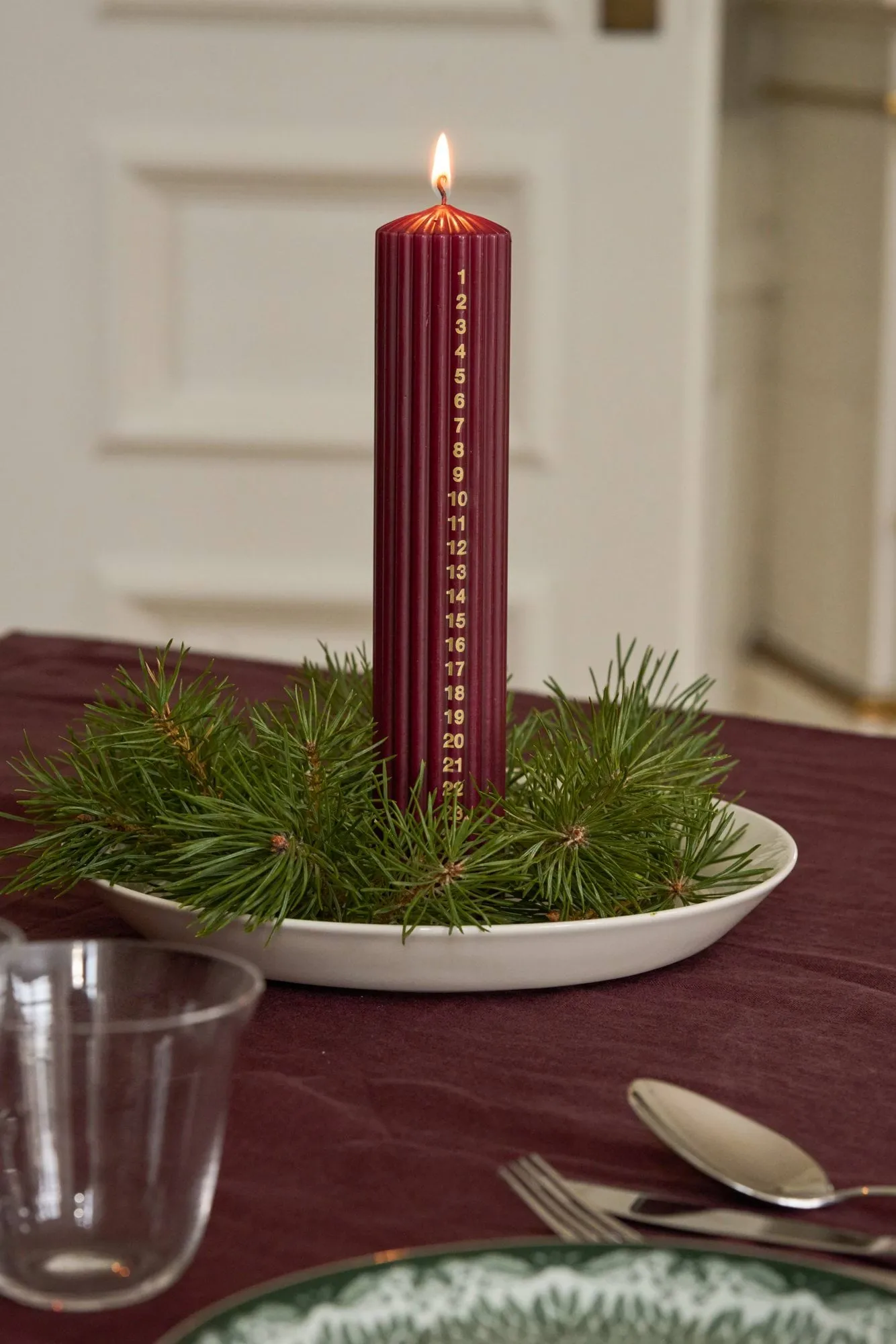 Vela de Adviento Awaiting, Deep wine, 25 cm Scandi Essentials