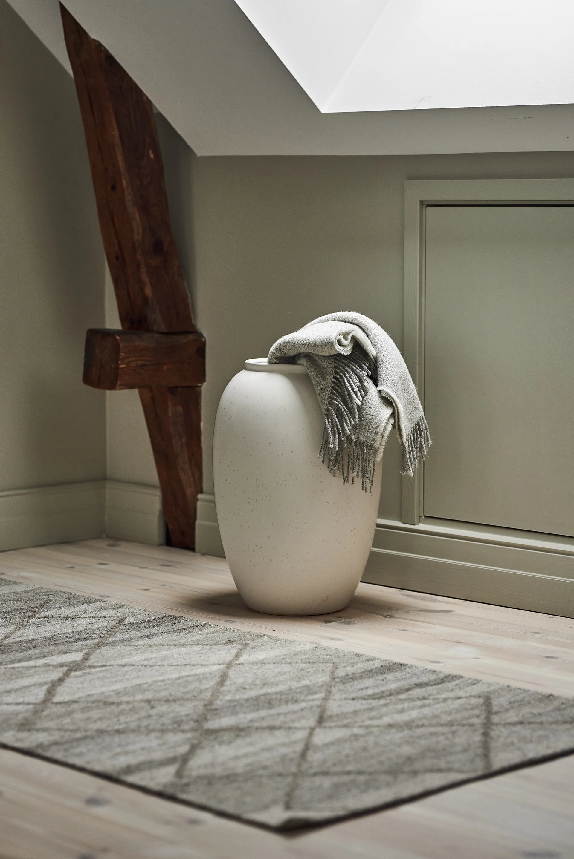 Alfombra de lana Peak gris natural, 80 x 240 cm Scandi Living