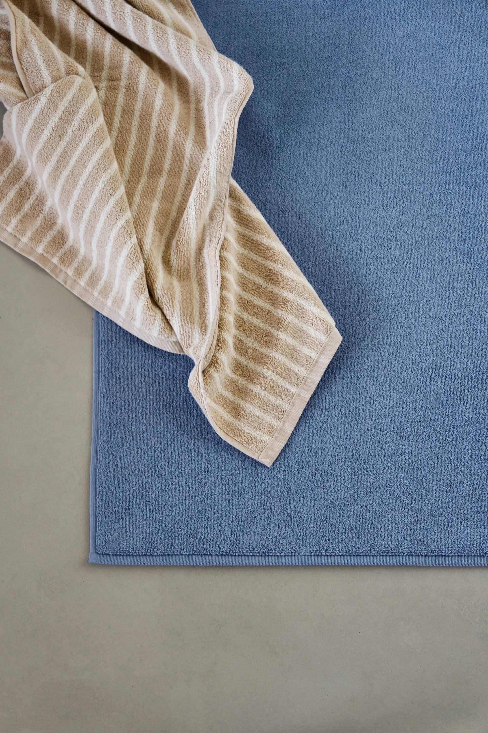 Alfombrilla de baño Drift 50x70 cm, Azul Scandi Living