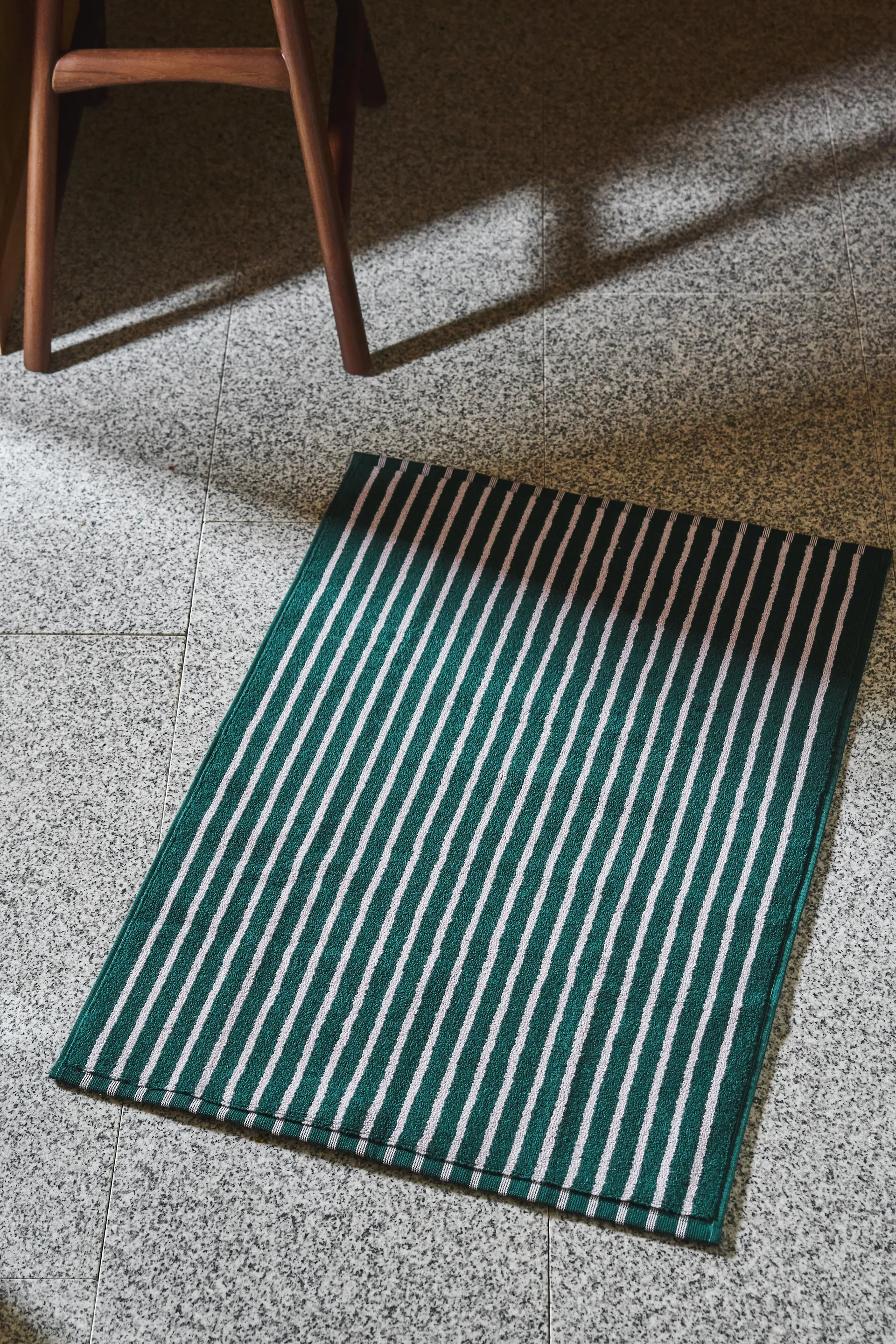 Alfombrilla de baño Drift 50x70cm, Verde-lila Scandi Living