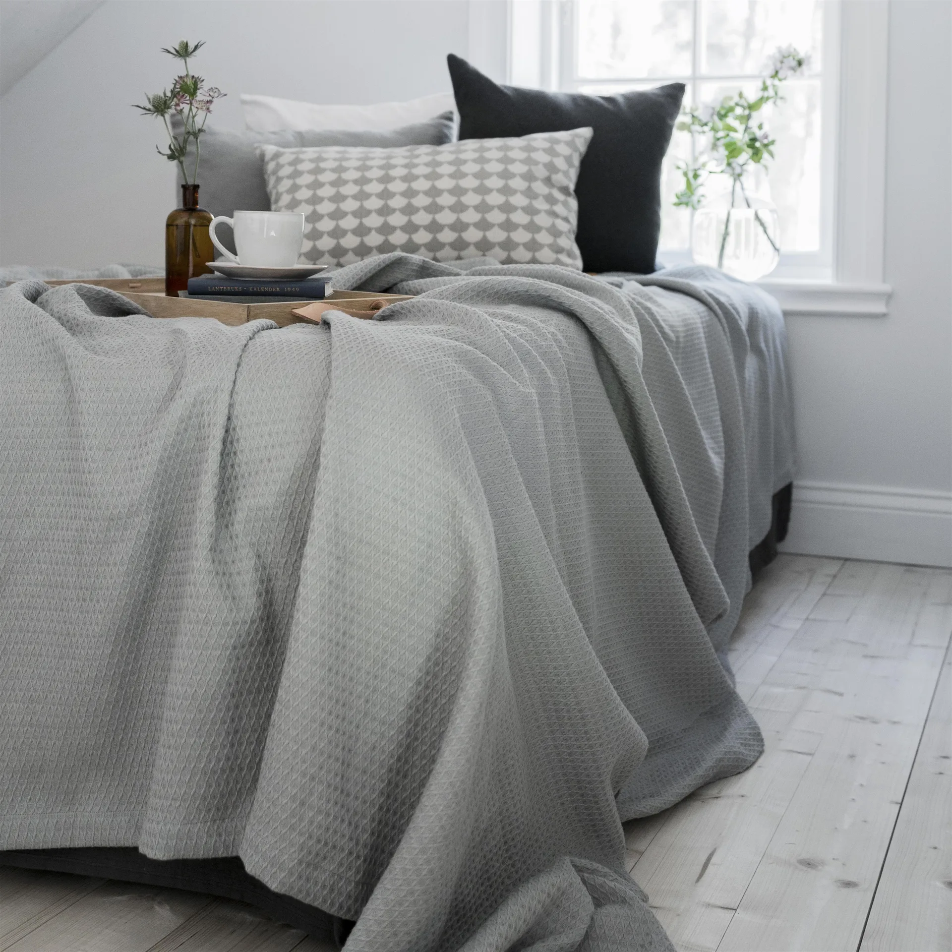 Colcha de cama Kimono 260x260 cm, concrete (gris) Scandi Living
