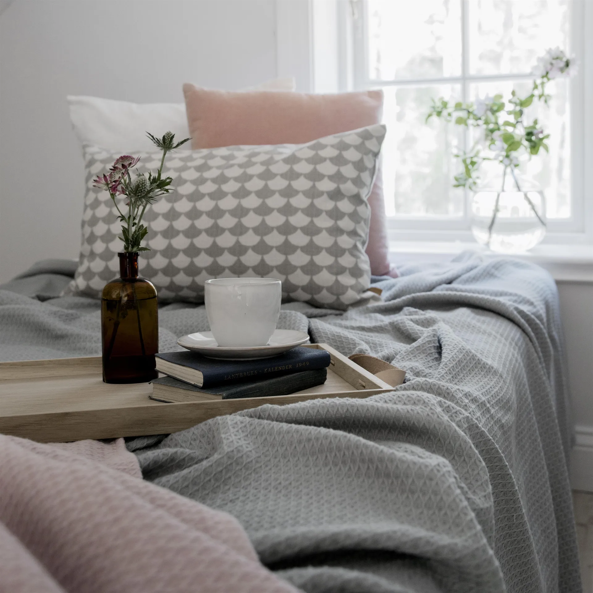 Colcha de cama Kimono 260x260 cm, concrete (gris) Scandi Living