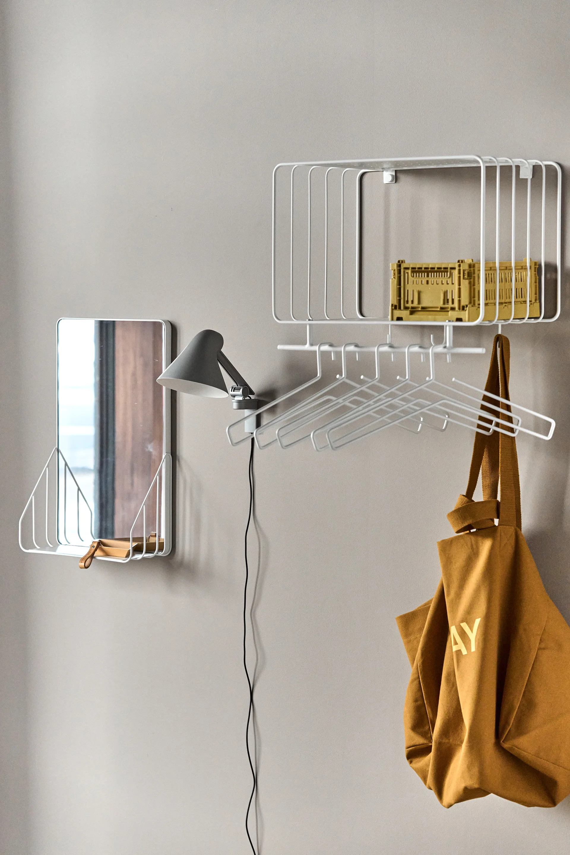 Espejo con estante Nod 30x50 cm, White Scandi Living