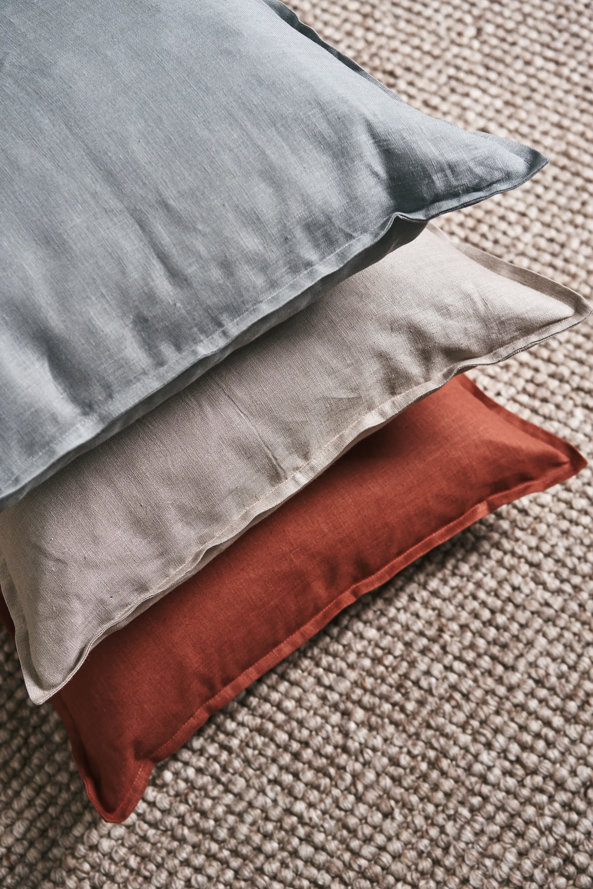 Funda de cojín Calm lino 50x50 cm, Rust Scandi Living