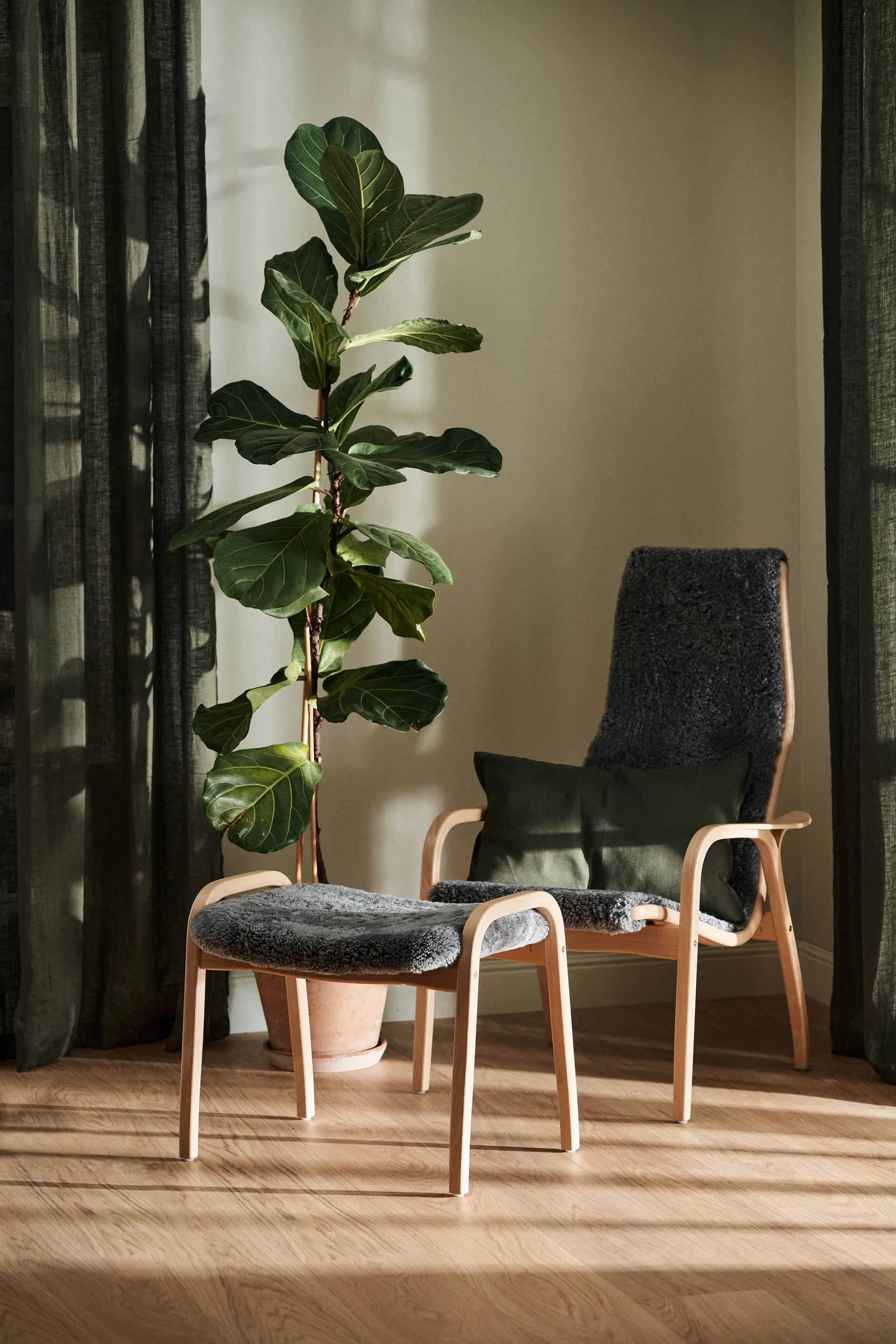 Funda de cojín de lino Calm 40x60 cm, Forest Green Scandi Living