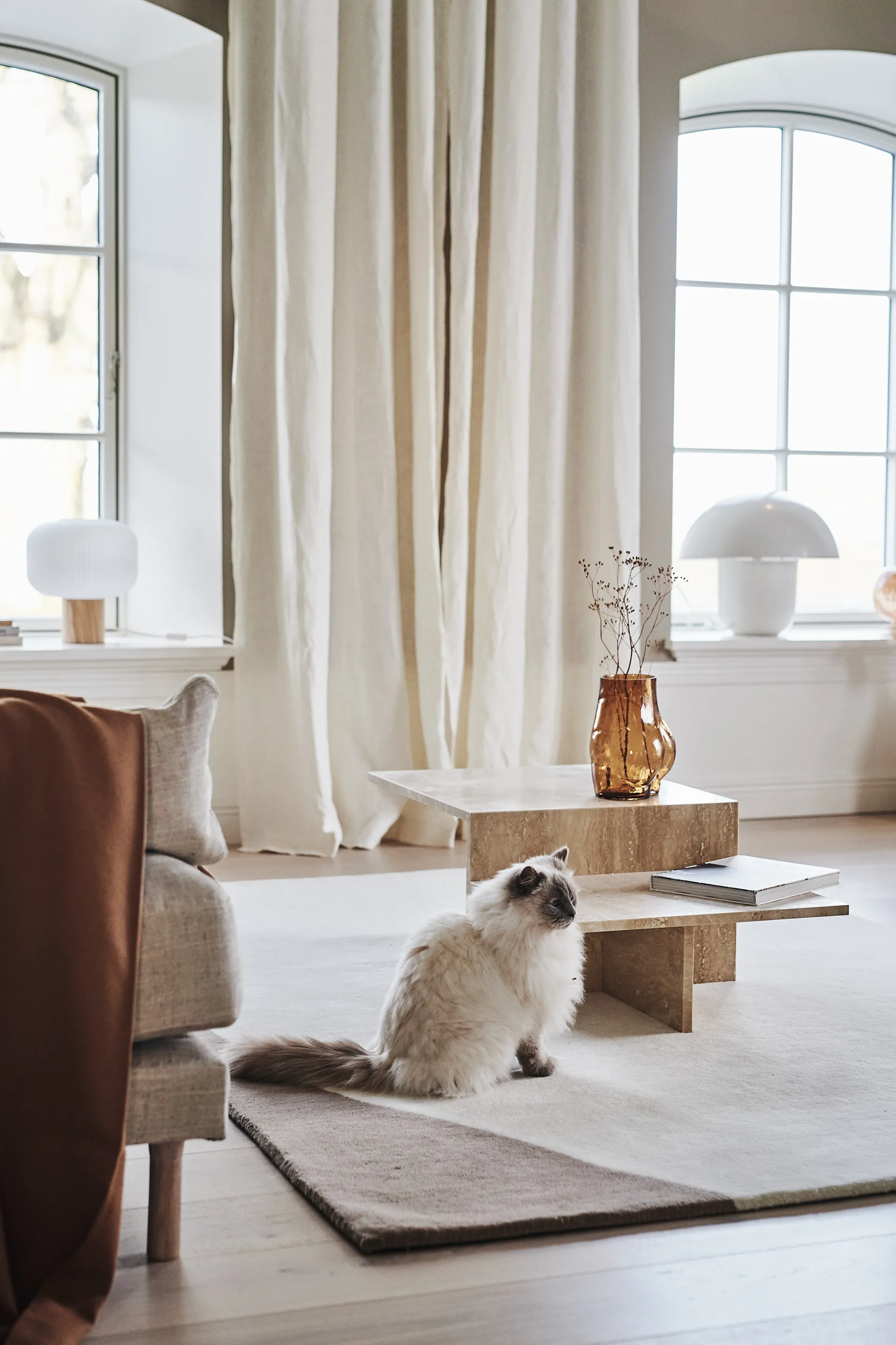 Lámpara de mesa Fair 34,5 cm, Vidrio escarchado-fresno Scandi Living