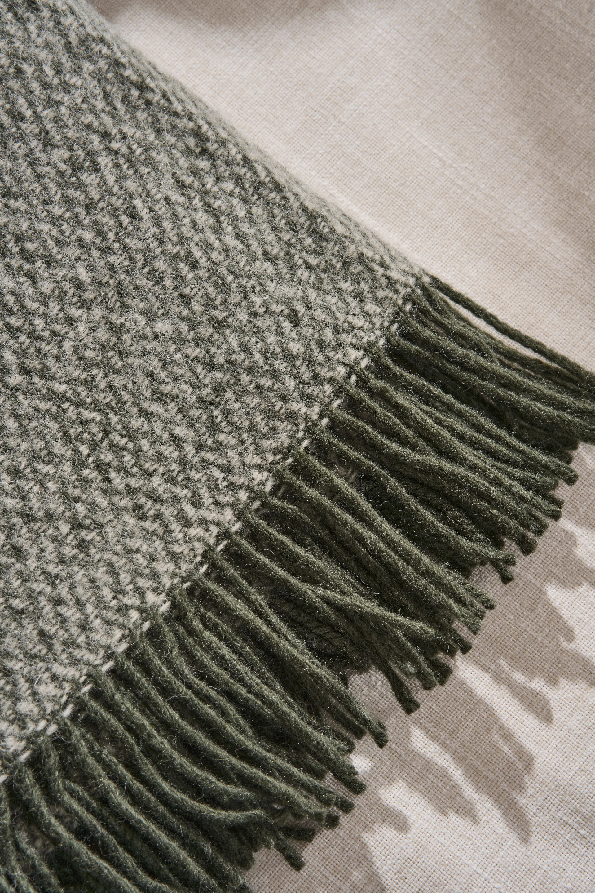 Manta de lana Sandstone 130x180 cm, Caqui verde Scandi Living