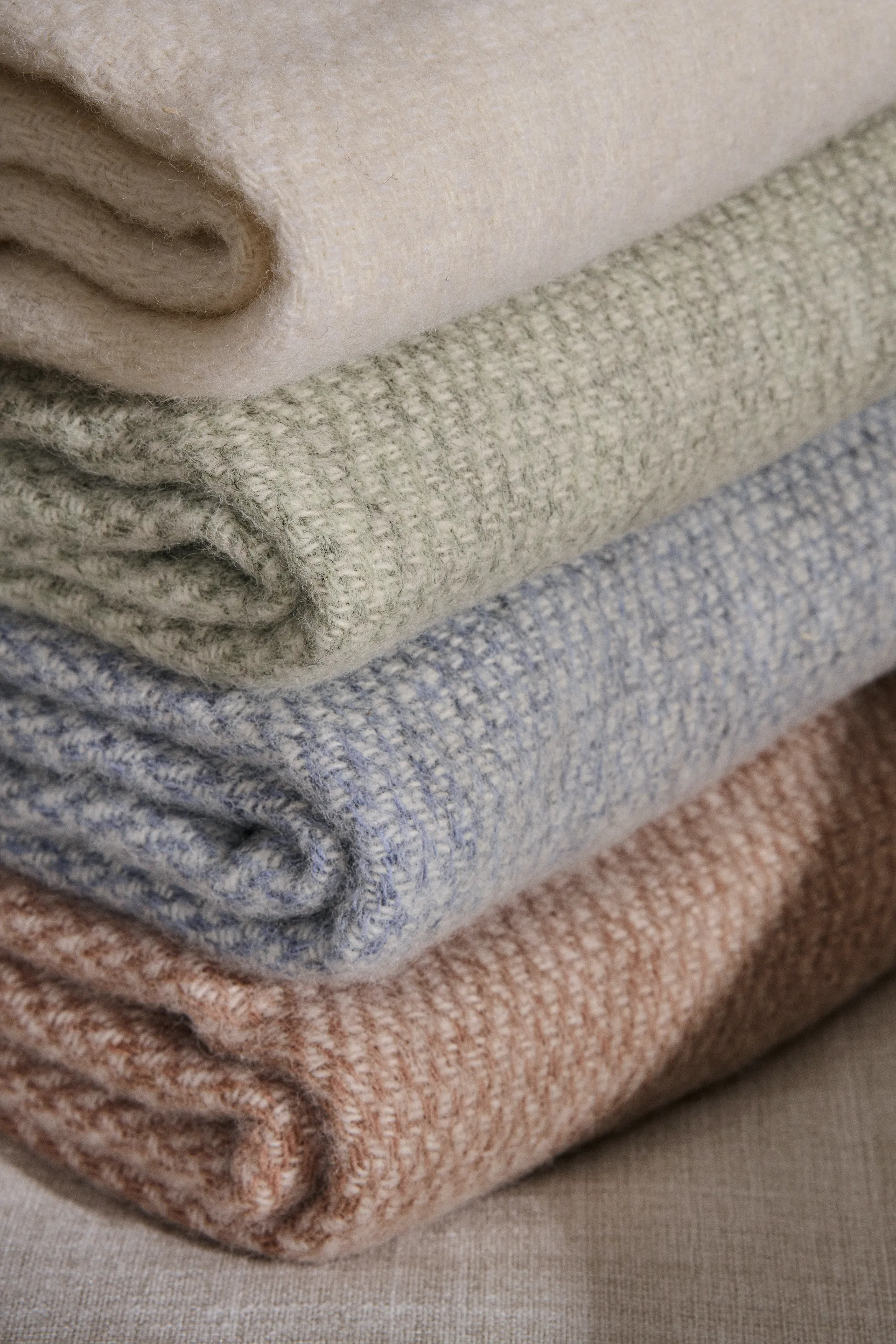 Manta de lana Sandstone 130x180 cm, gris claro Scandi Living