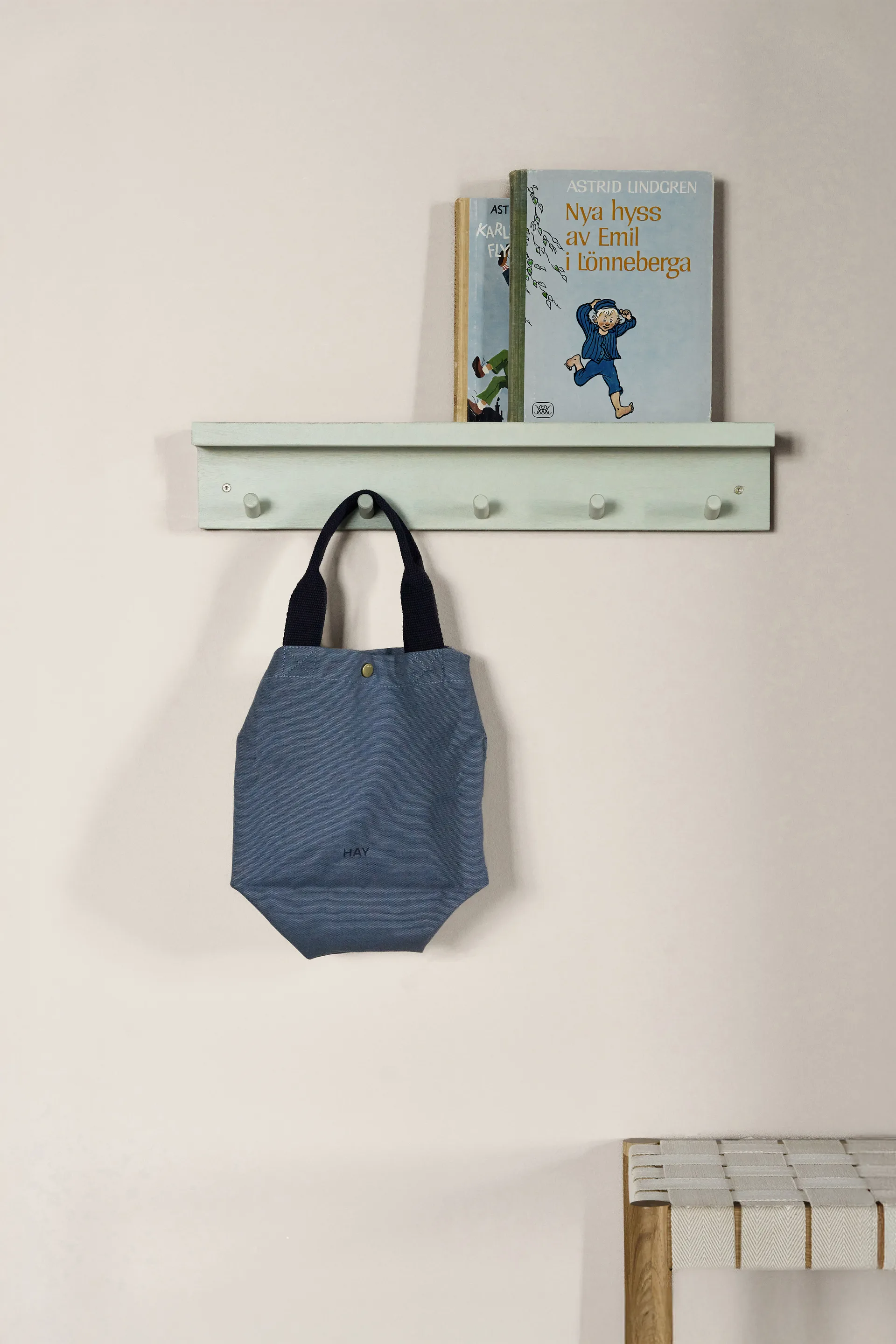 Perchero con estante Alley, Verde Scandi Living