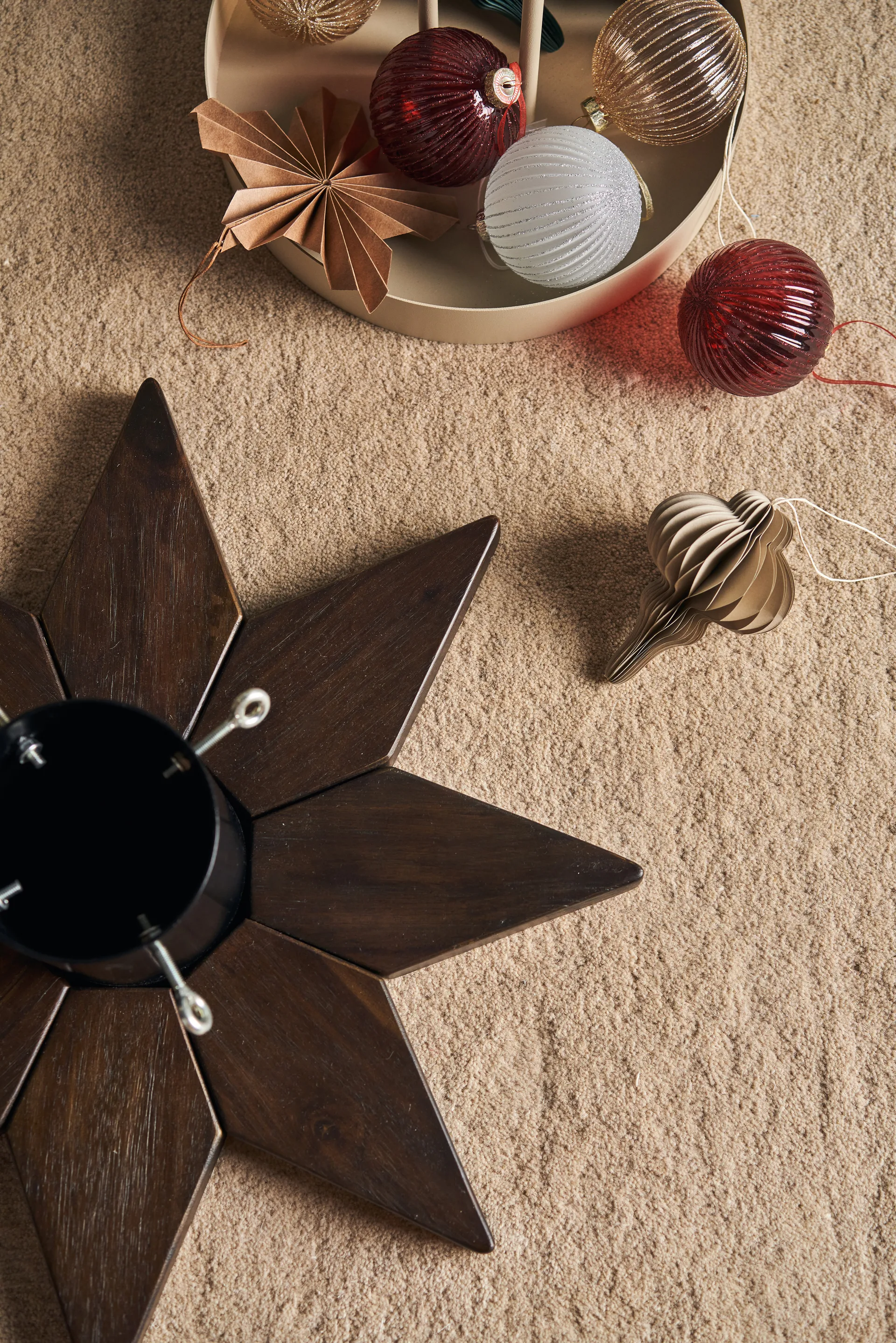 Pie para árbol de Navidad Norr, Teñido oscuro Scandi Living