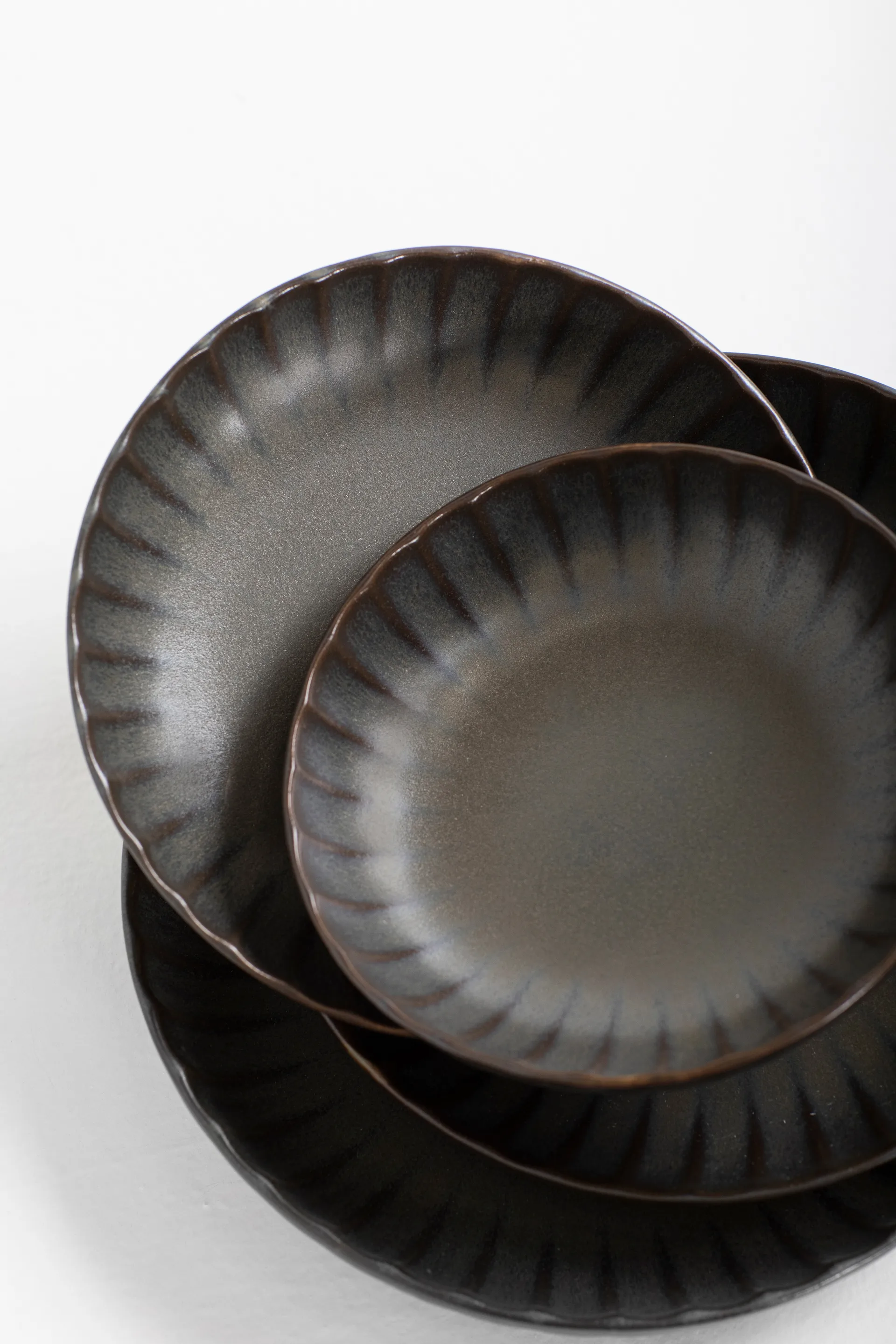 2 Platos Inku high L Ø23 cm, Green Serax