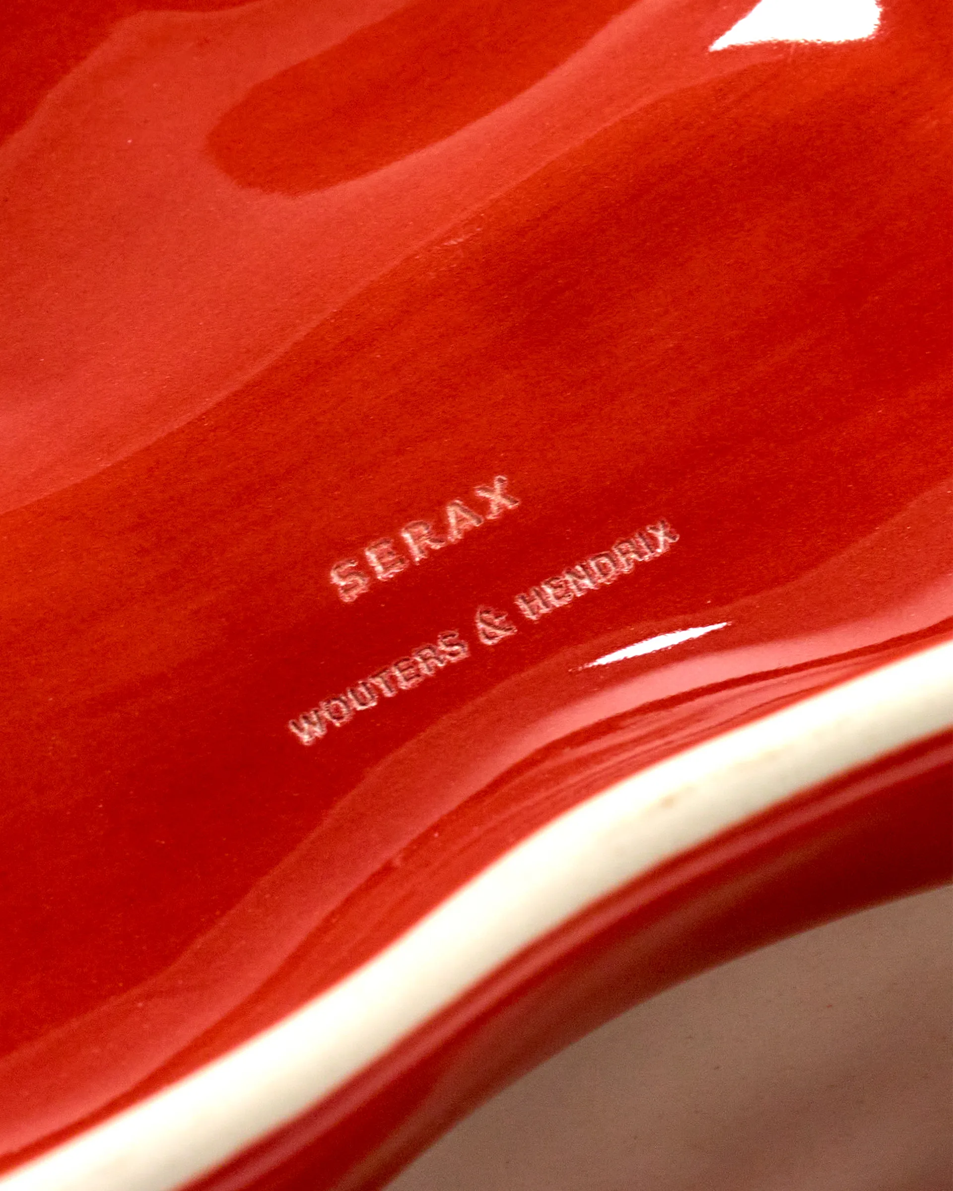 Bandeja S Les Objets Mouleversants, Red Serax