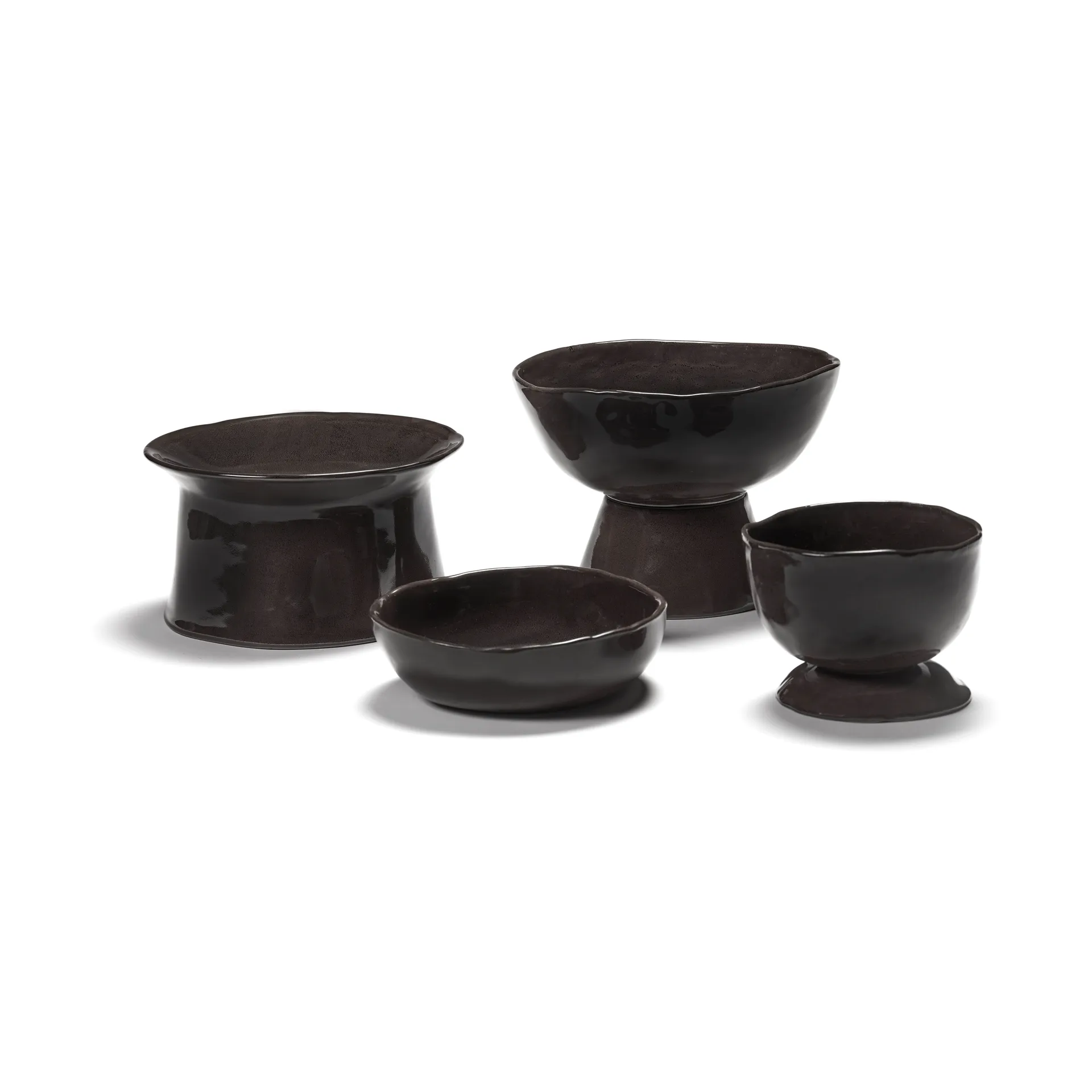 Bol con pie La Mère large Ø20,5 cm, Dark brown Serax