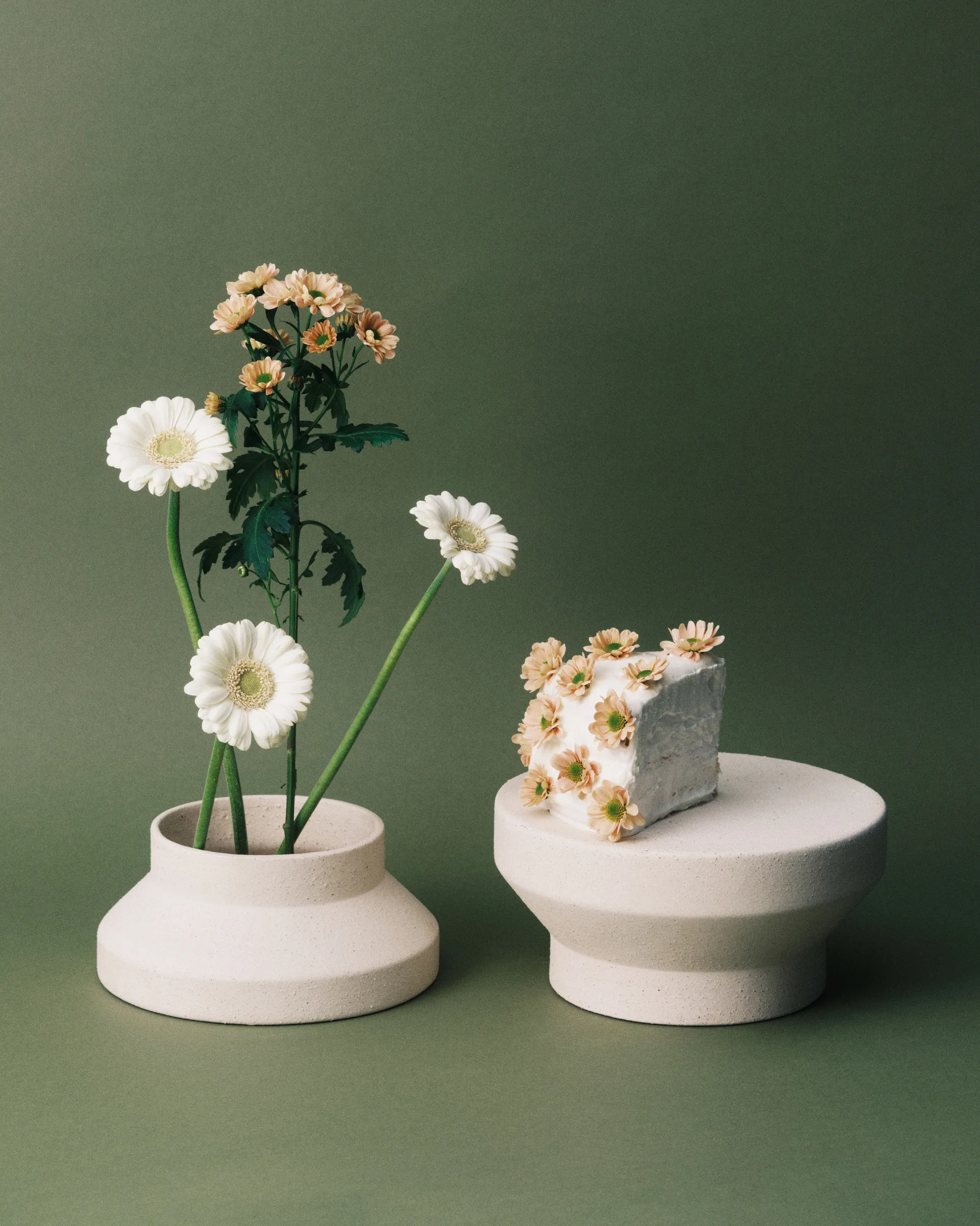 Jarrón/soporte para tartas S Mira, Beige Serax