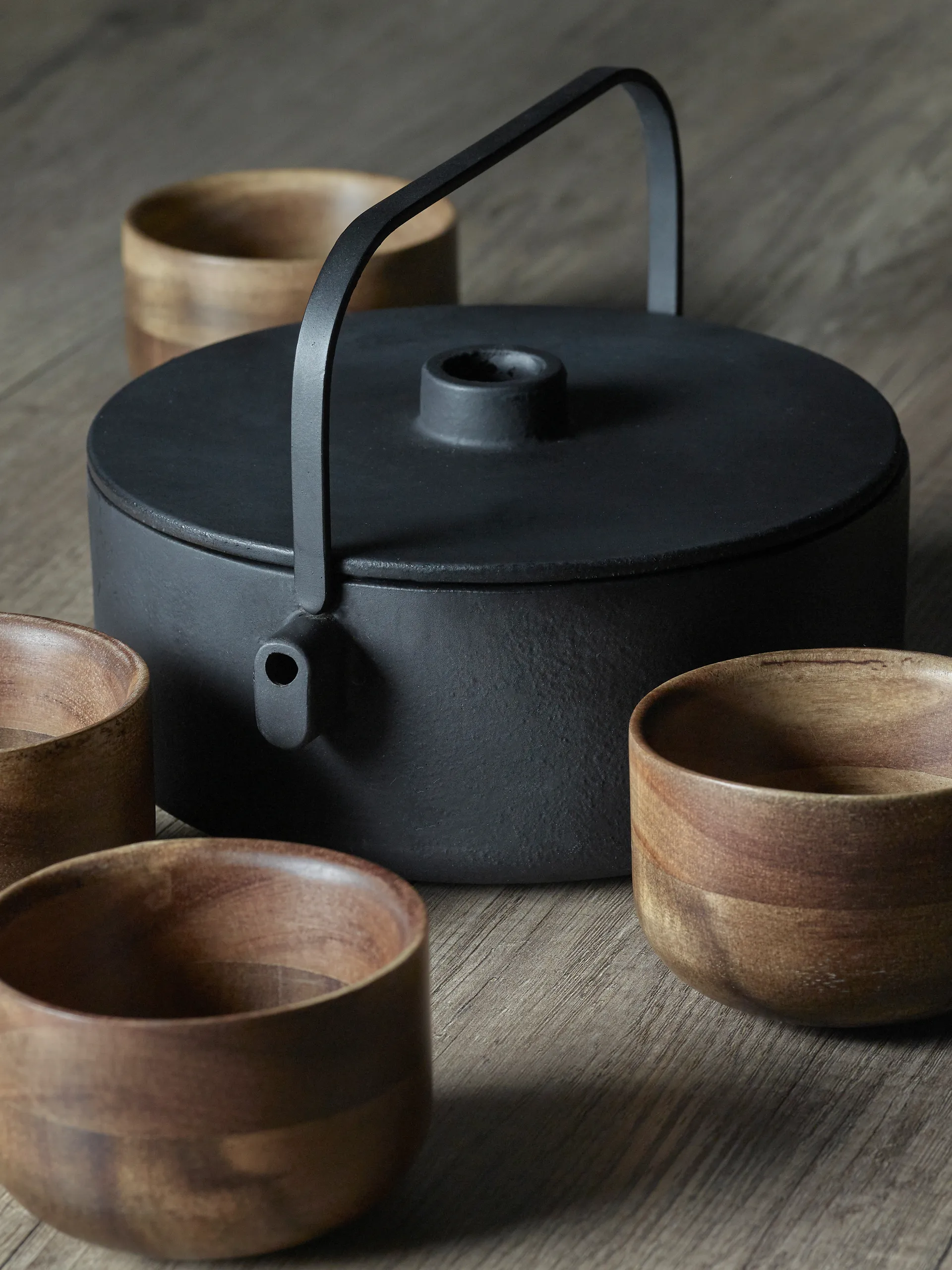 Tetera de hierro fundido Collage 1,2 l, Black Serax