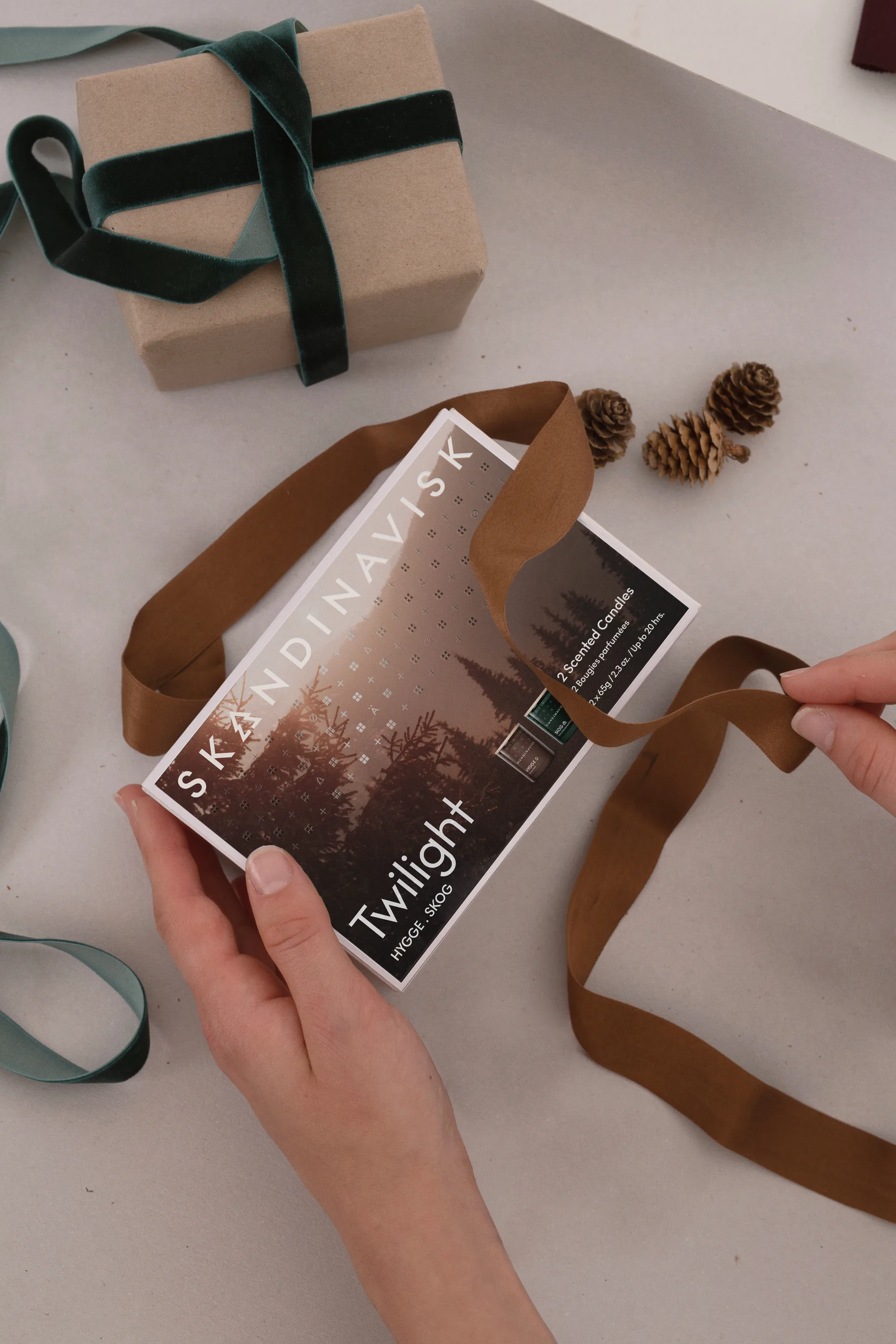Set de regalode velas aromáticas Twilight 2 piezas, 65 g Skandinavisk
