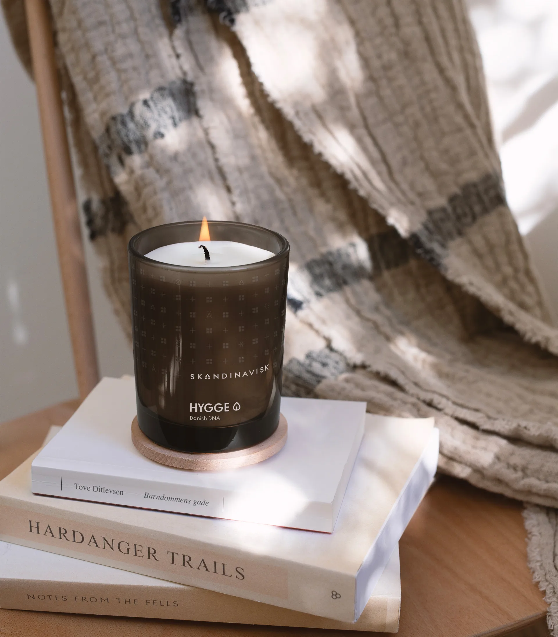 Vela perfumada con tapa Hygge, 200 g Skandinavisk