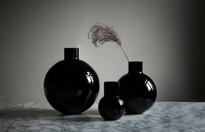 Jarrón Pallo, negro 20 cm Skrufs Glasbruk