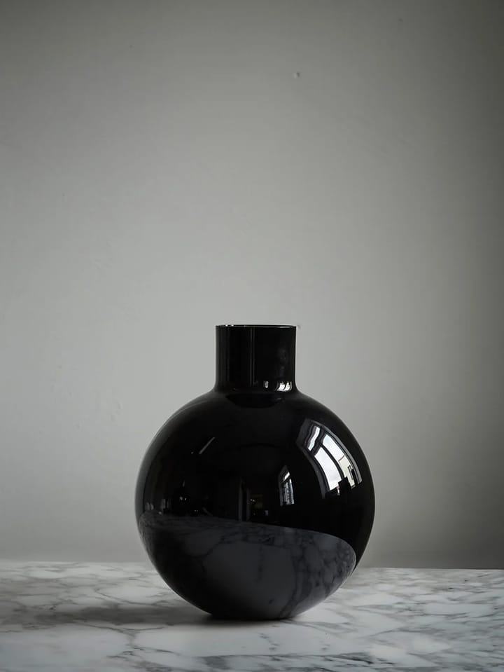 Jarrón Pallo, negro 31 cm Skrufs Glasbruk