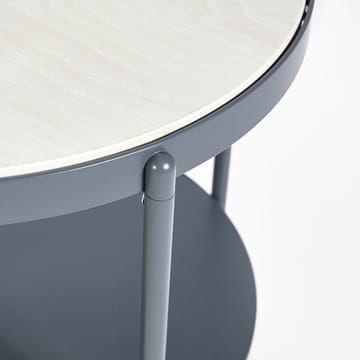 Mesa auxiliar Lene - Blanco, bajo, chapa de fresno pigmentado blanco - SMD Design