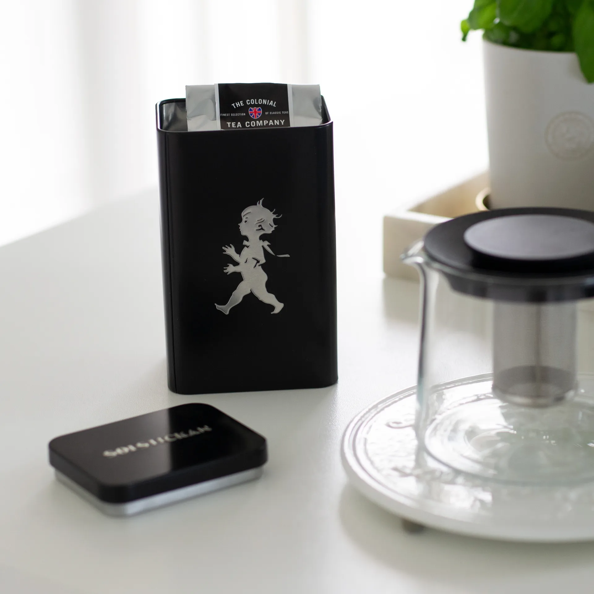 Bote de té Solstickan 15,2 cm, Negro mate Solstickan Design