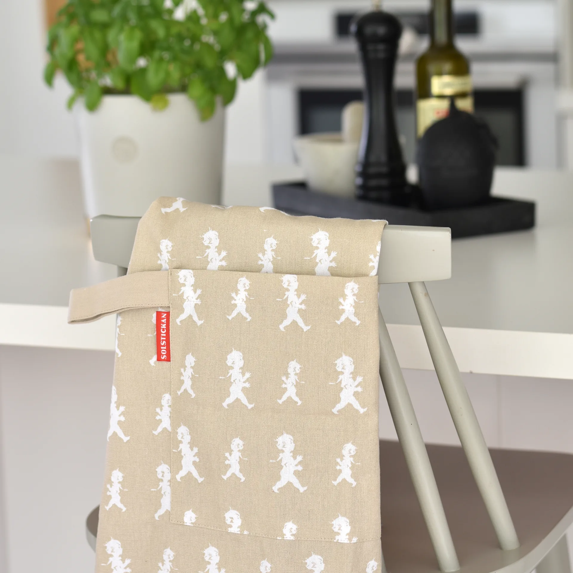 Delantal de adulto Solstickan, Sand Solstickan Design