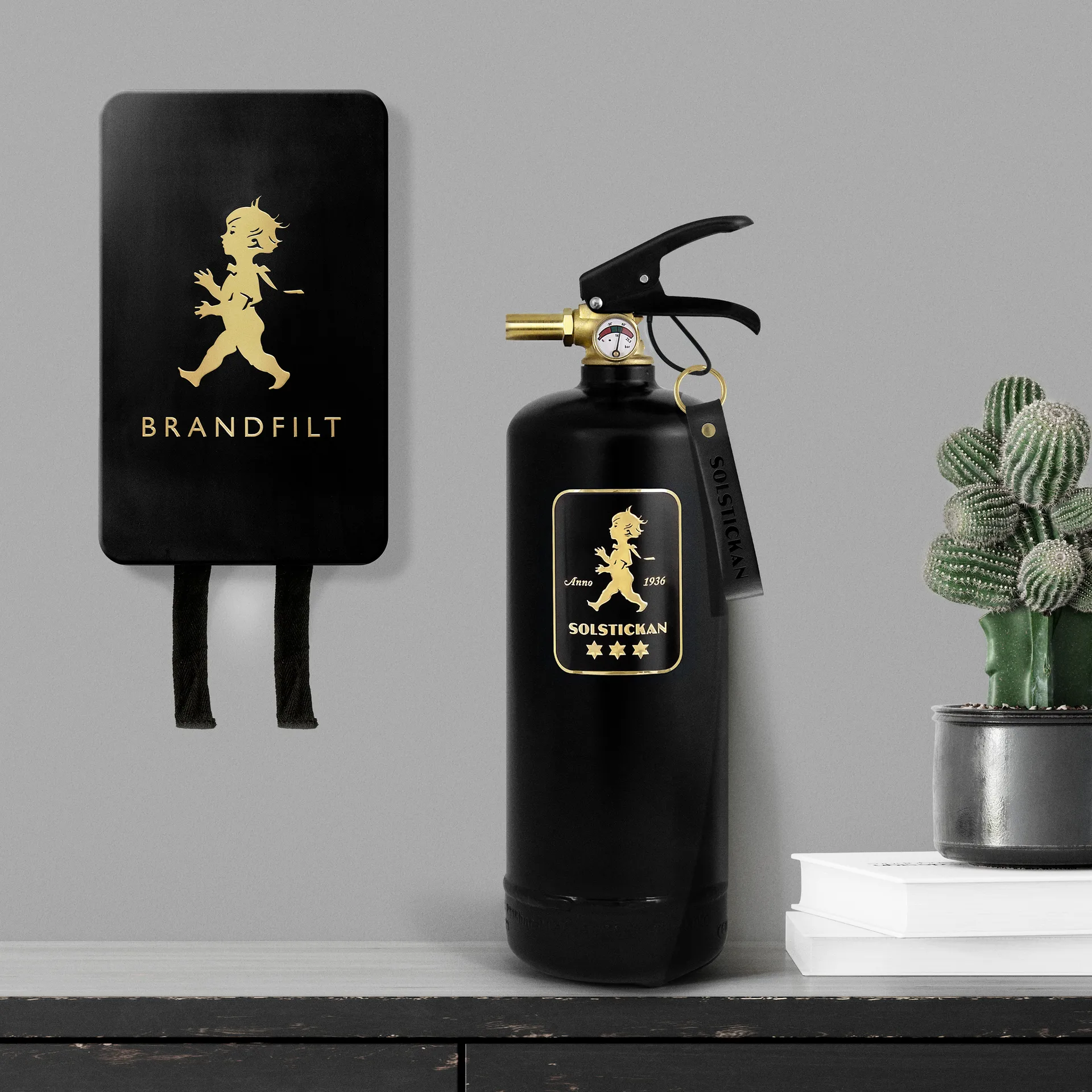 Extintor Solstickan 2 kg, Negro-dorado Solstickan Design
