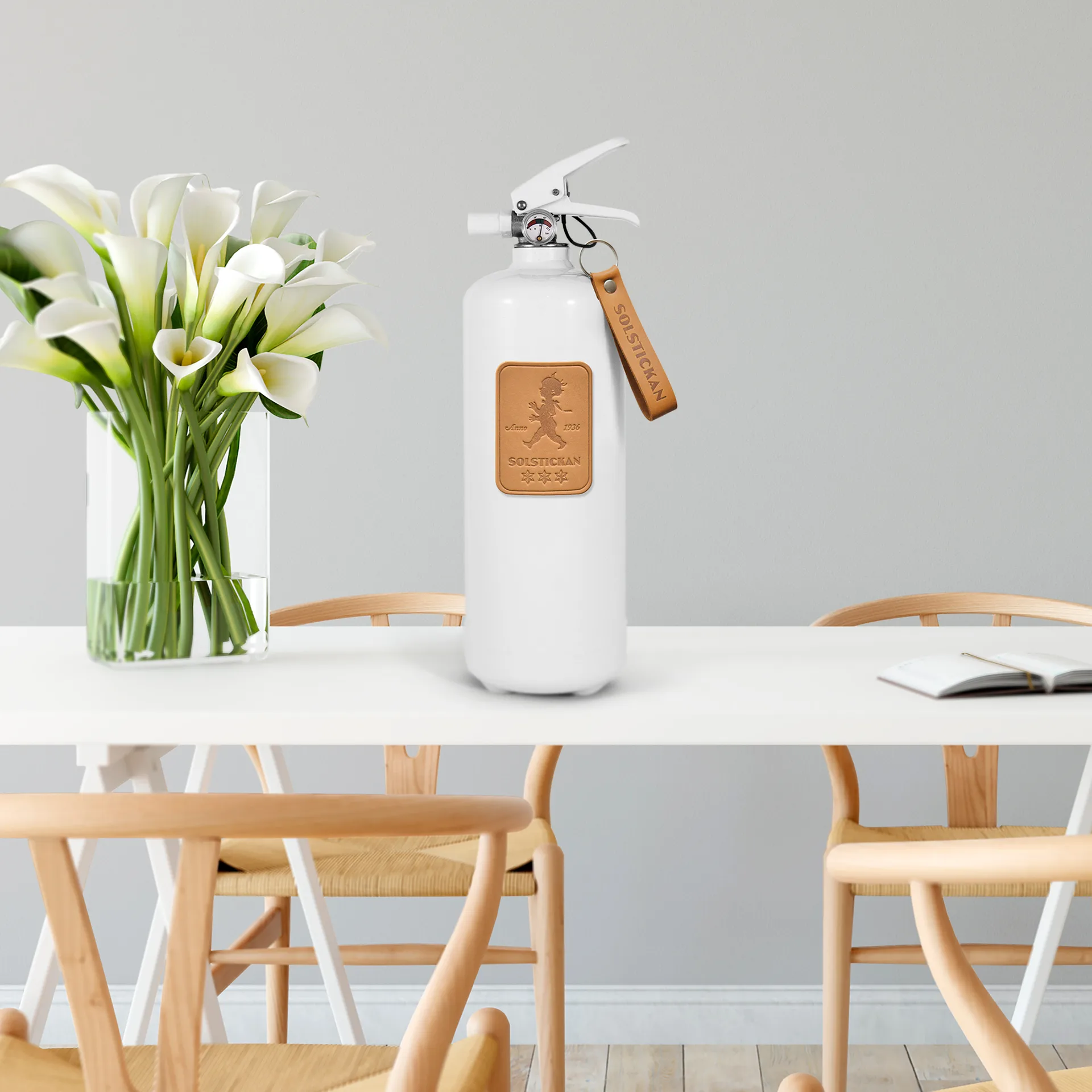 Extintor Solstickan 2 kg, Piel marrón claro Solstickan Design