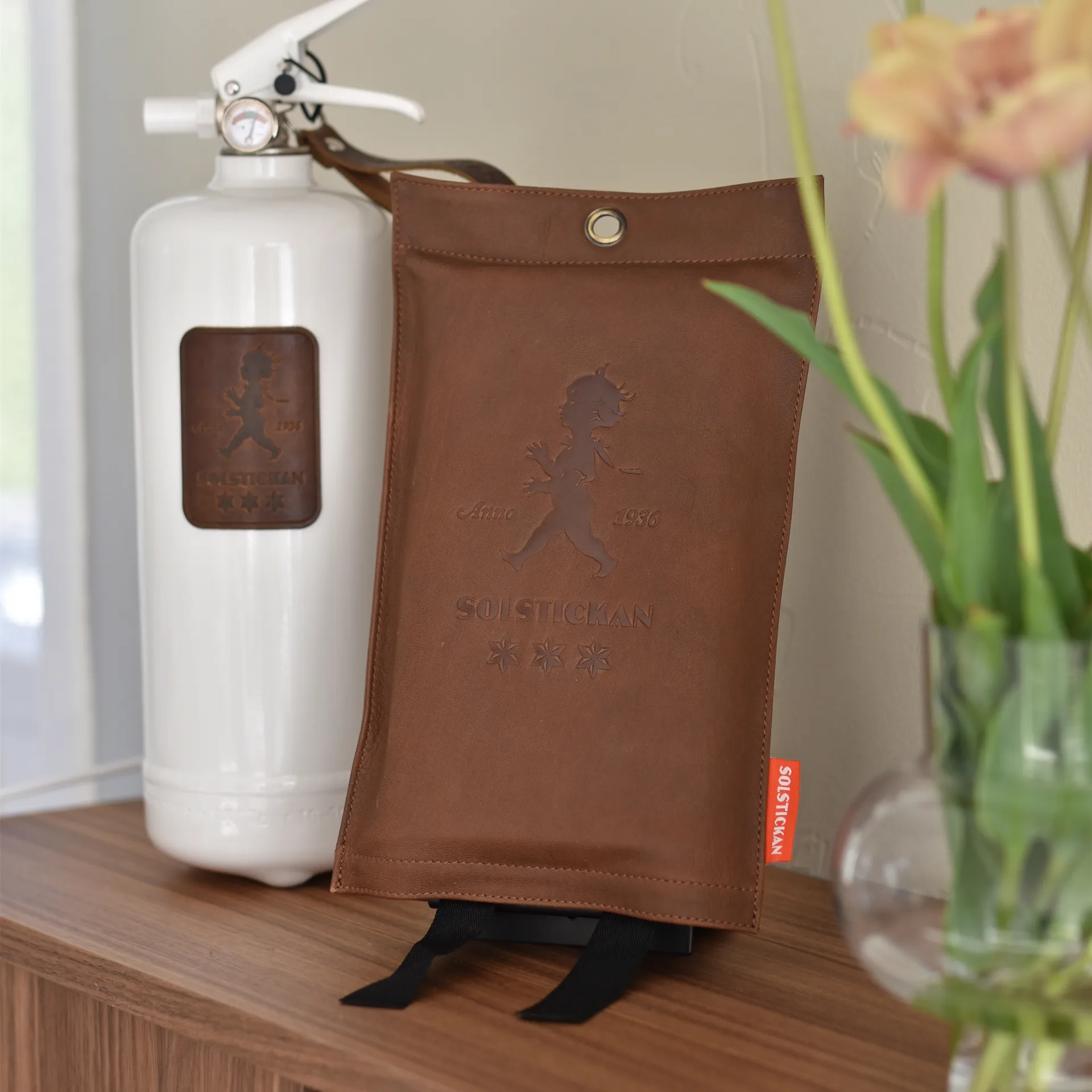 Manta ignífuga Solstickan cuero 120x120 cm, Cuero oscuro Solstickan Design