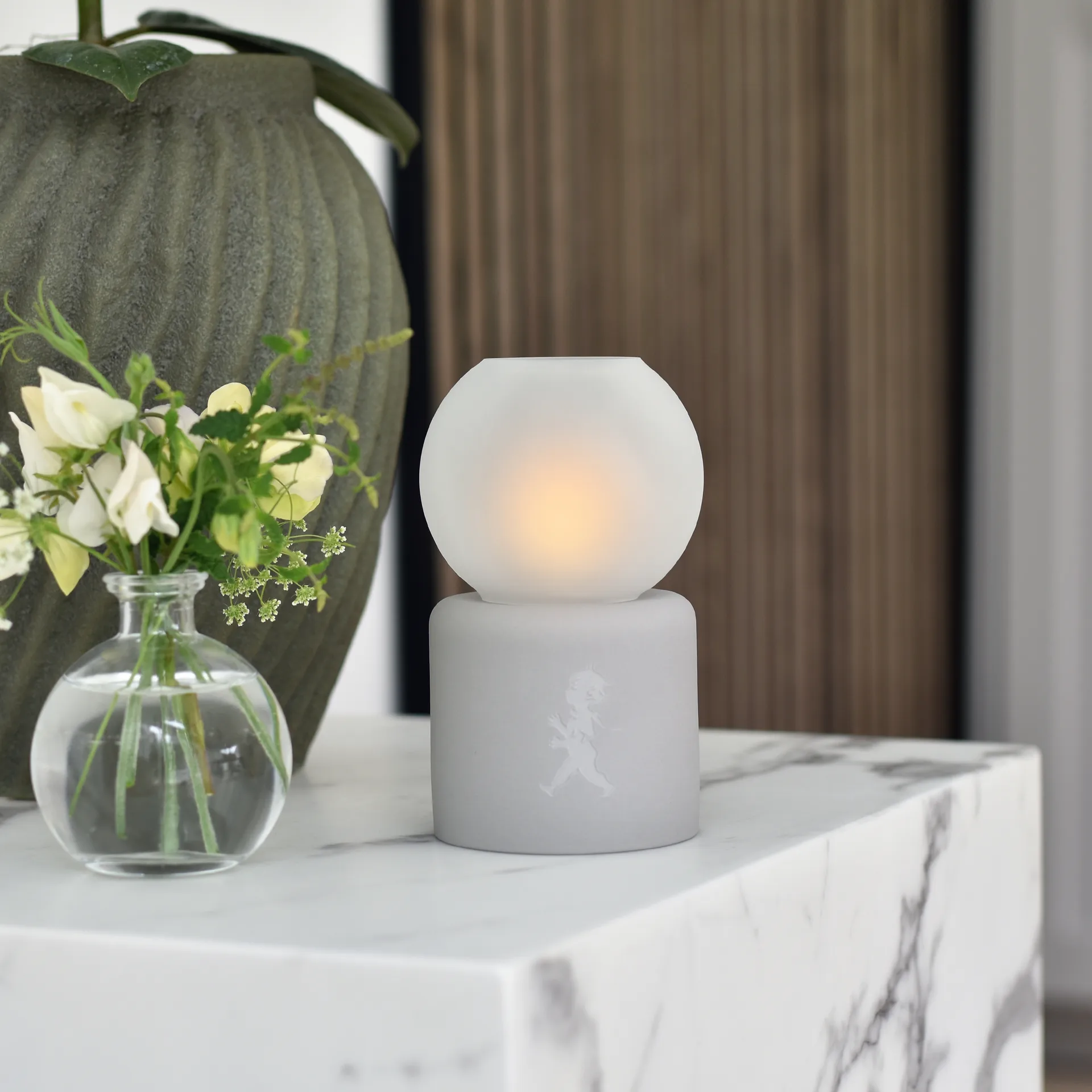 Portavelas Globe Ø9,5x17 cm, Gris claro Solstickan Design