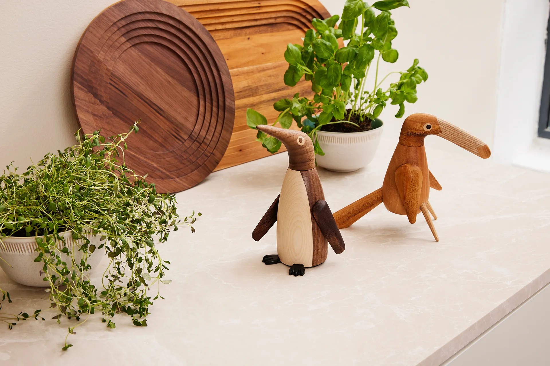 Molinillo de sal The salt penguin, Nogal Spring Copenhagen